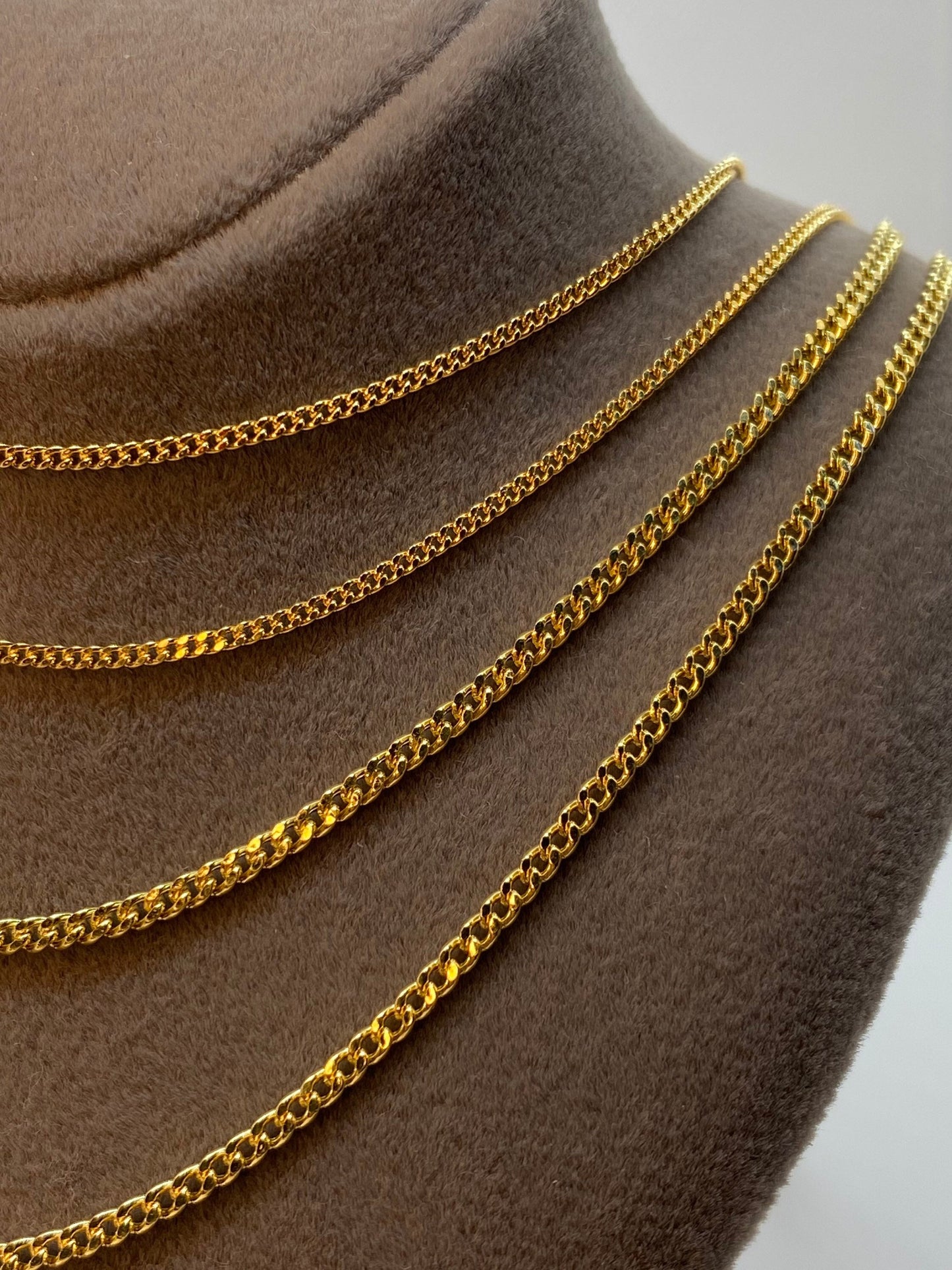 Collier chaîne gourmette en or 18 carats (2 mm et 1,5 mm)