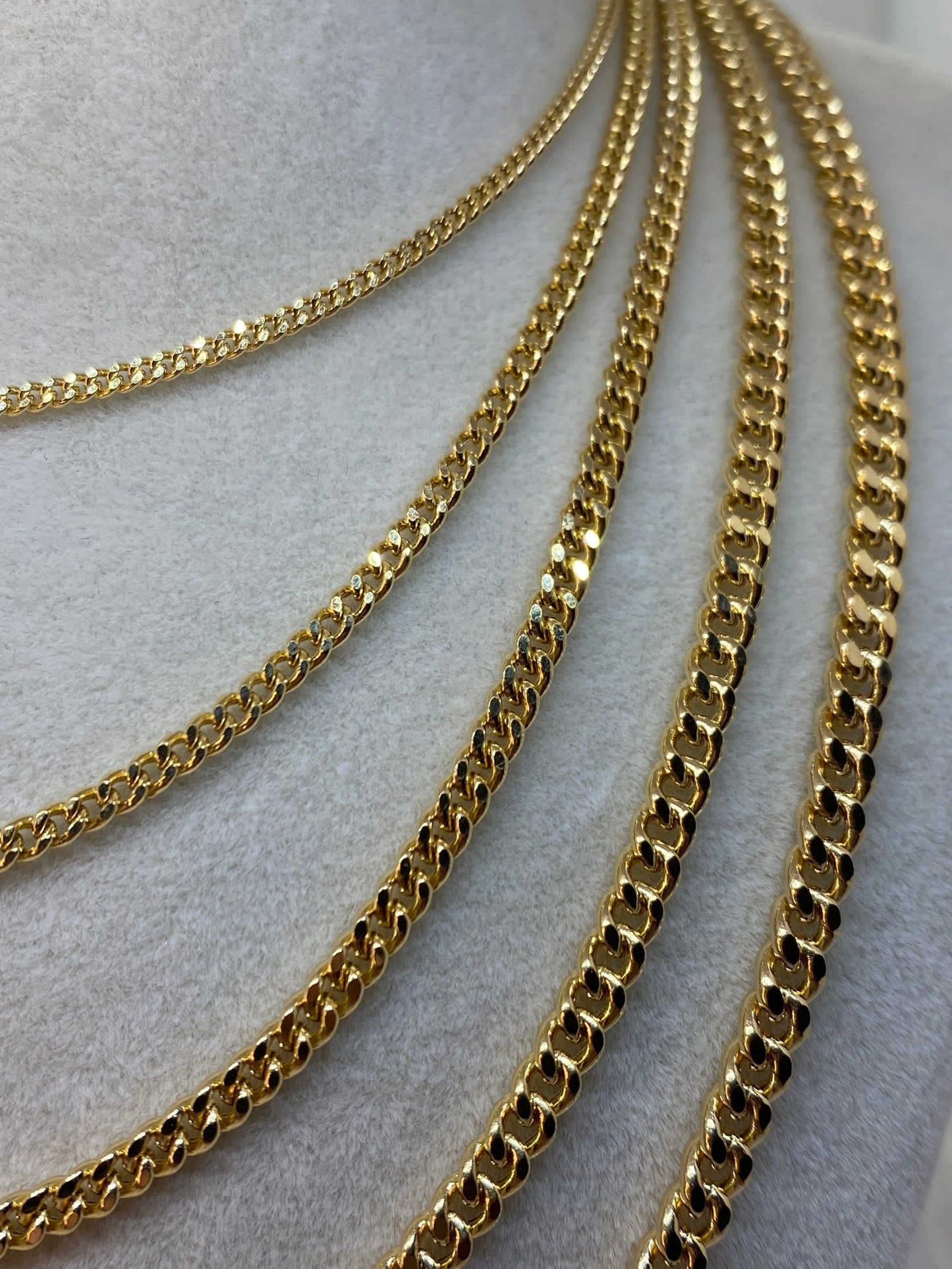 14K Gold Curb Link Chain Necklace