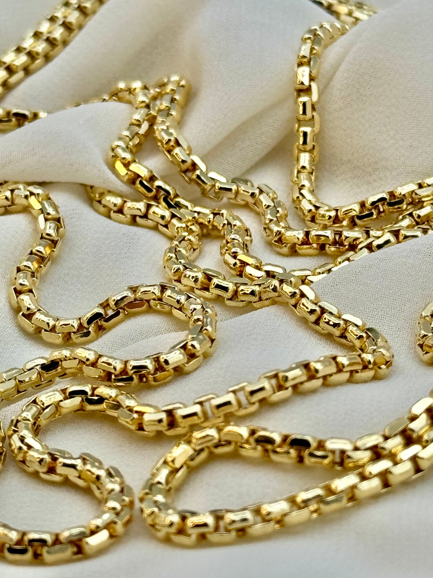 Gold Box chain .
