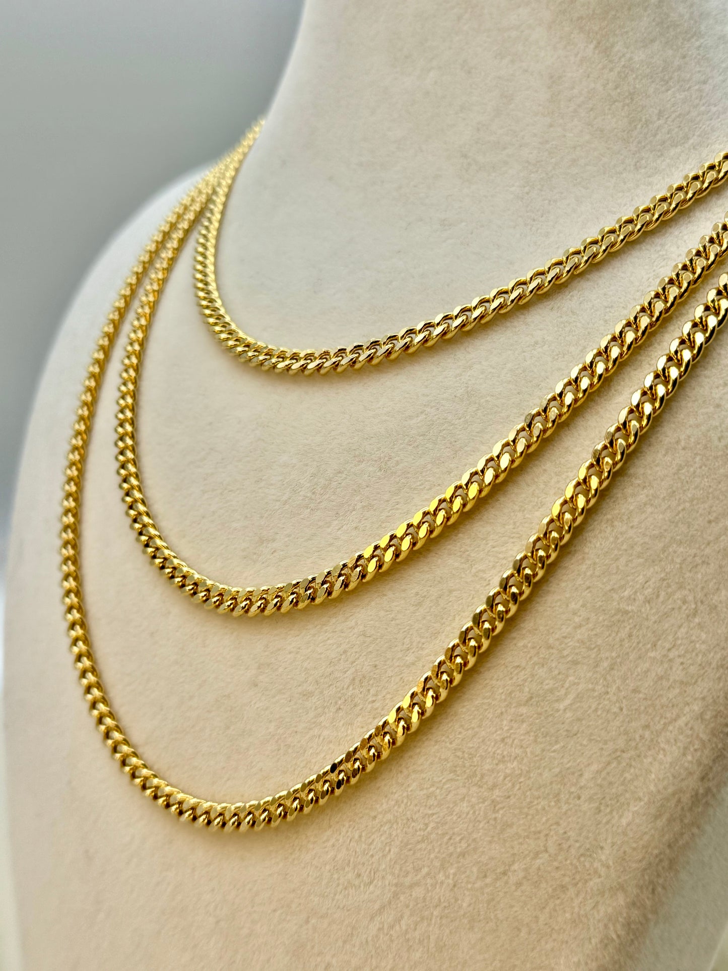 14K Gold Classic Miami Cuban Link Chain Necklace (5mm)