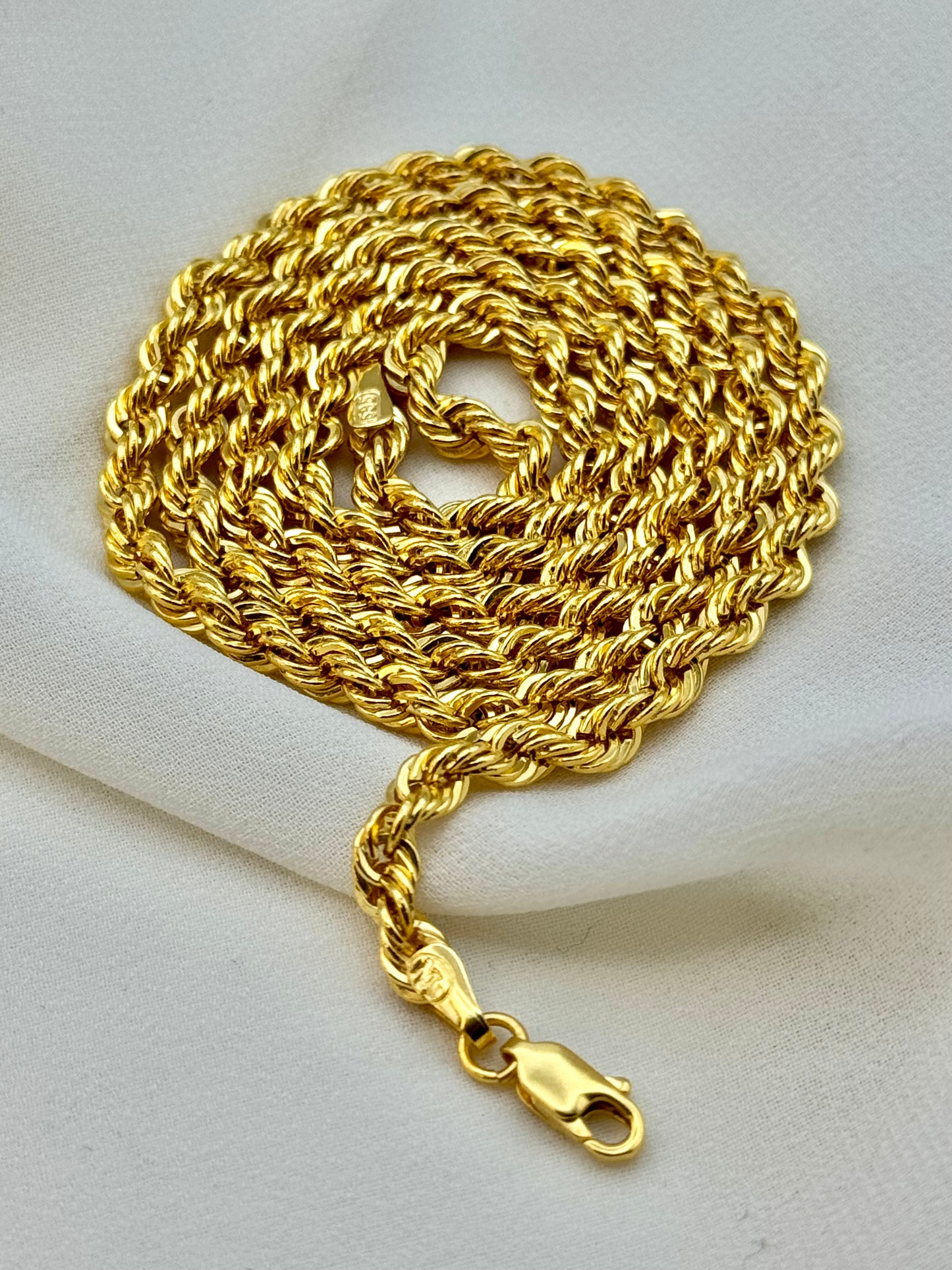 14K Gold Rope Chain Necklace (4mm).