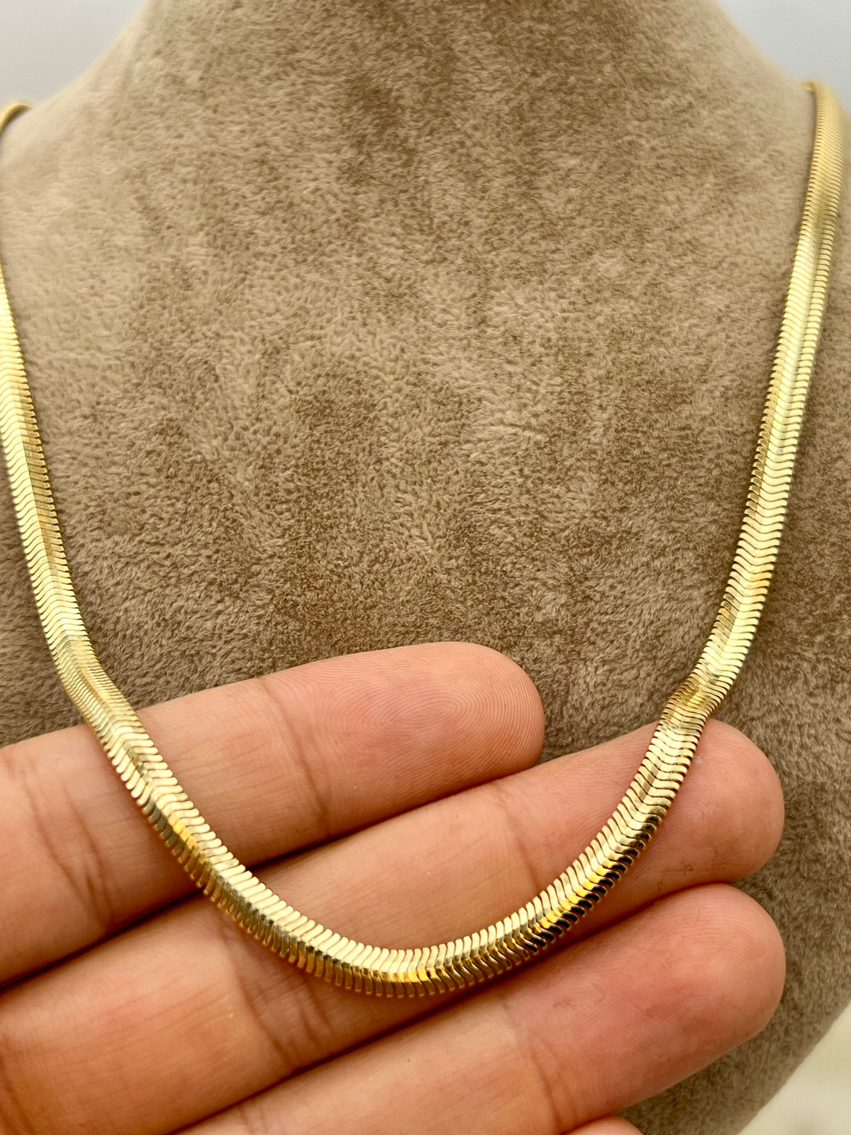 18k Solid Gold Herringbone Necklace, 4 mm, 18"
