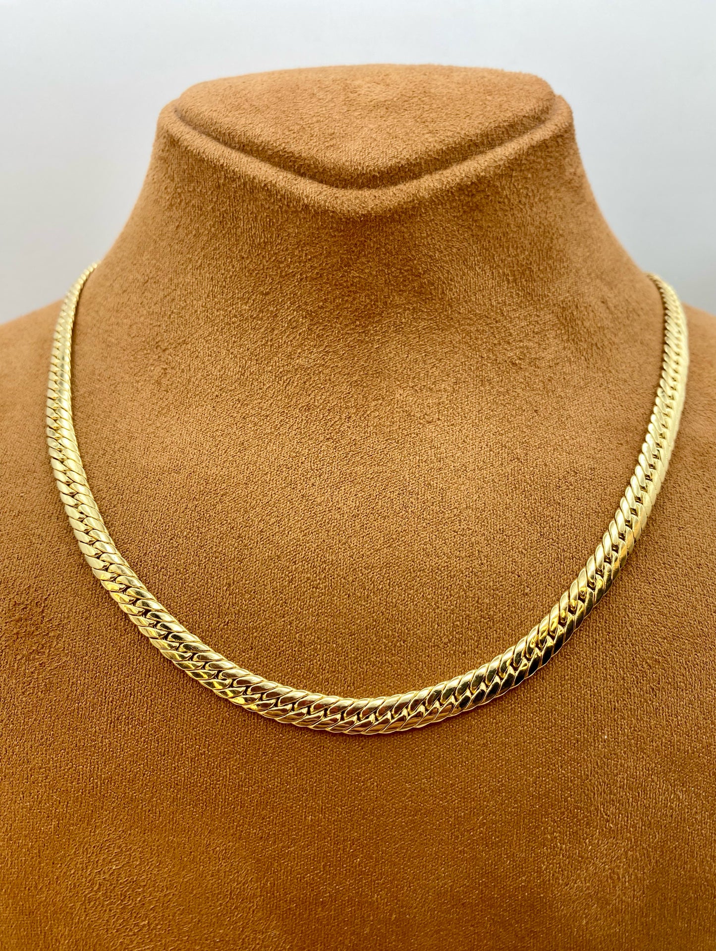 18k Gold Curb chain.