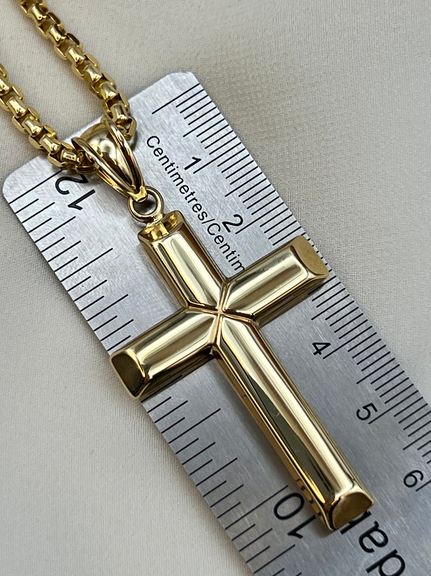 18k Gold Plain Cross Necklace with Box Chain: Elegant Religious Pendant