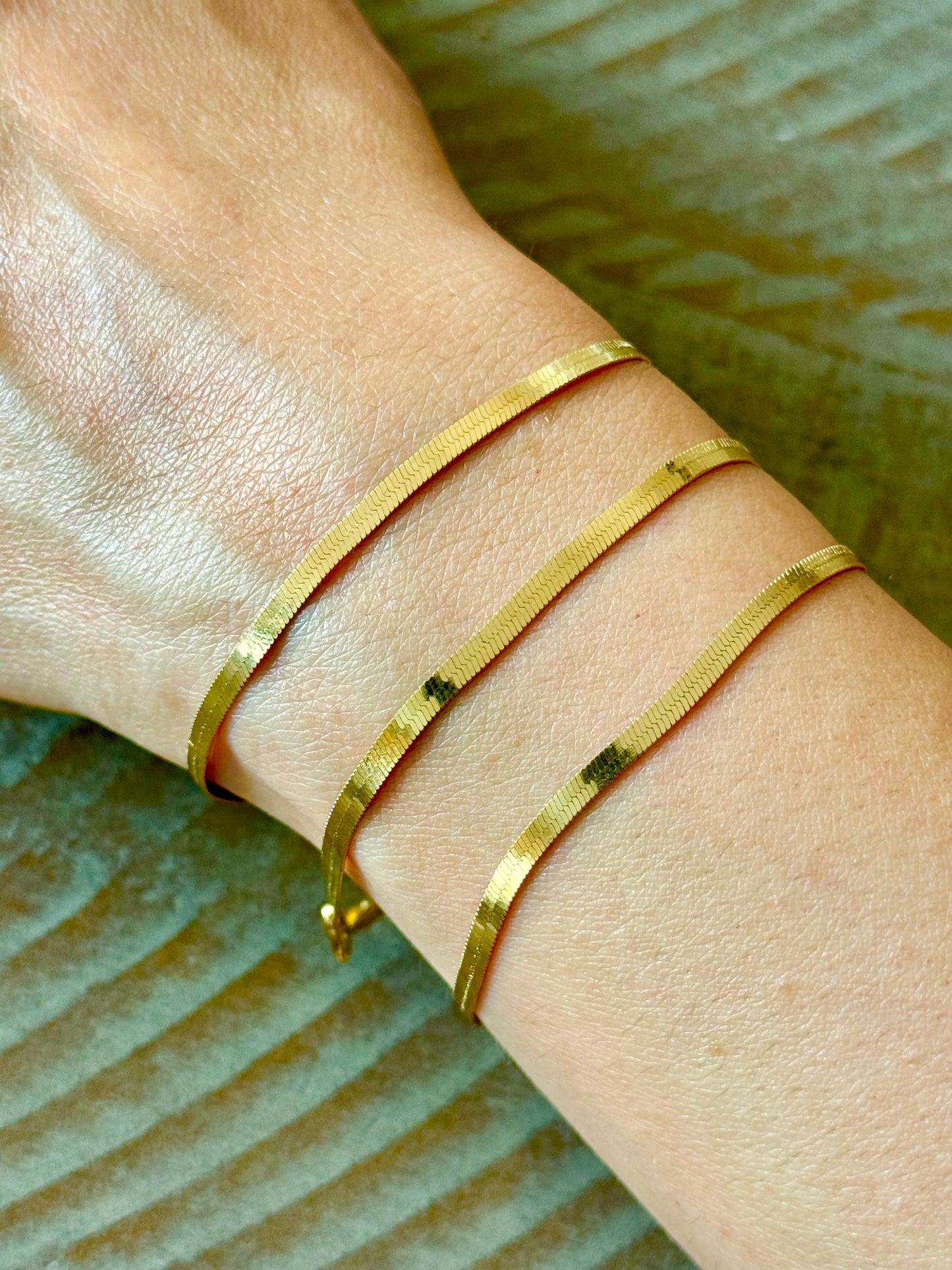 18K Solid Gold Herringbone Bracelet, 7.25”, 2.6mm, Snake Bracelet.