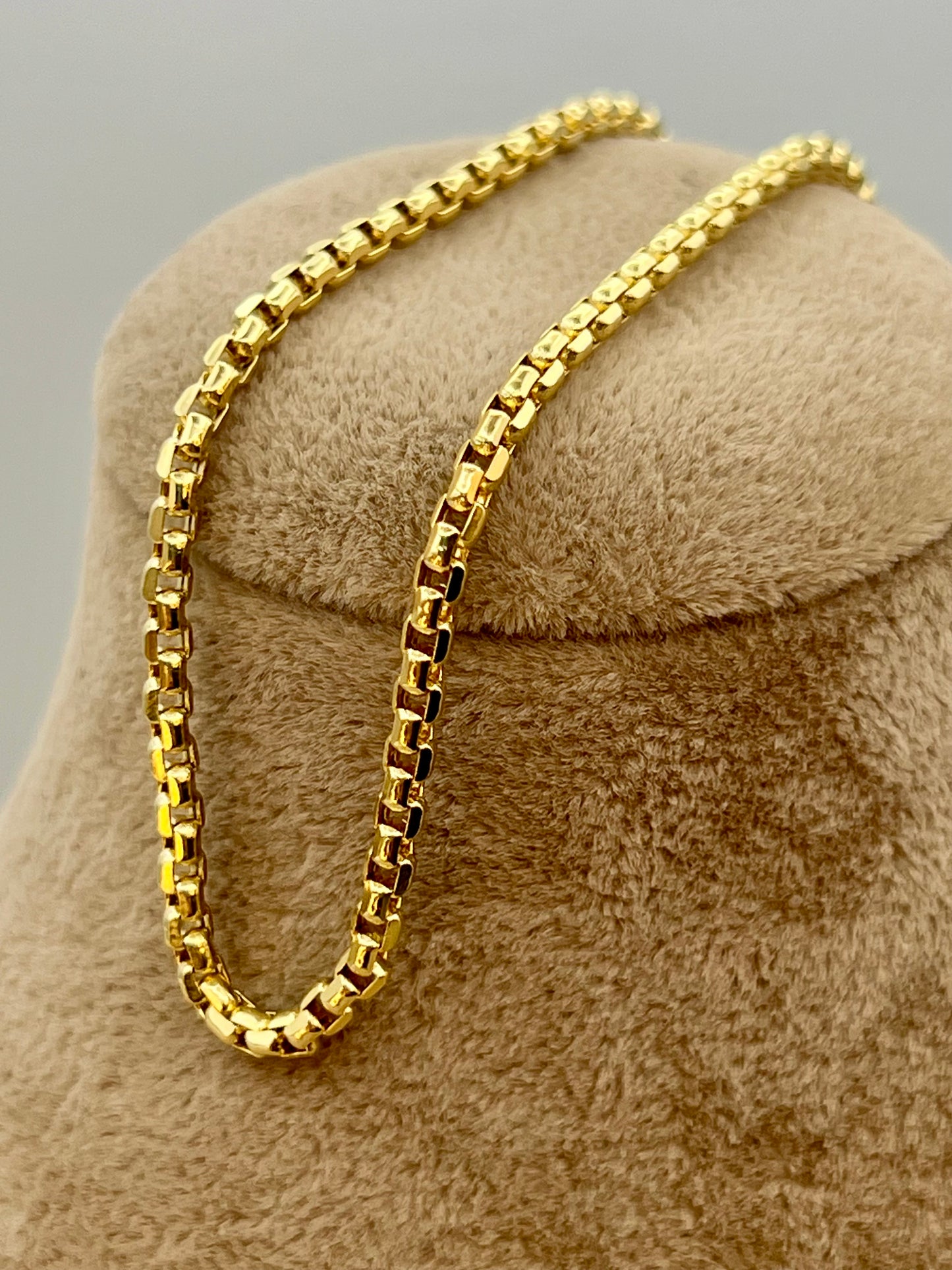 Round Box Chain 14K Gold  - 2.55mm Thickness, Available in 18", 20", 22", 24" Inches | Genuine Gold Chain for Men & Women | Perfect Birthday Gift