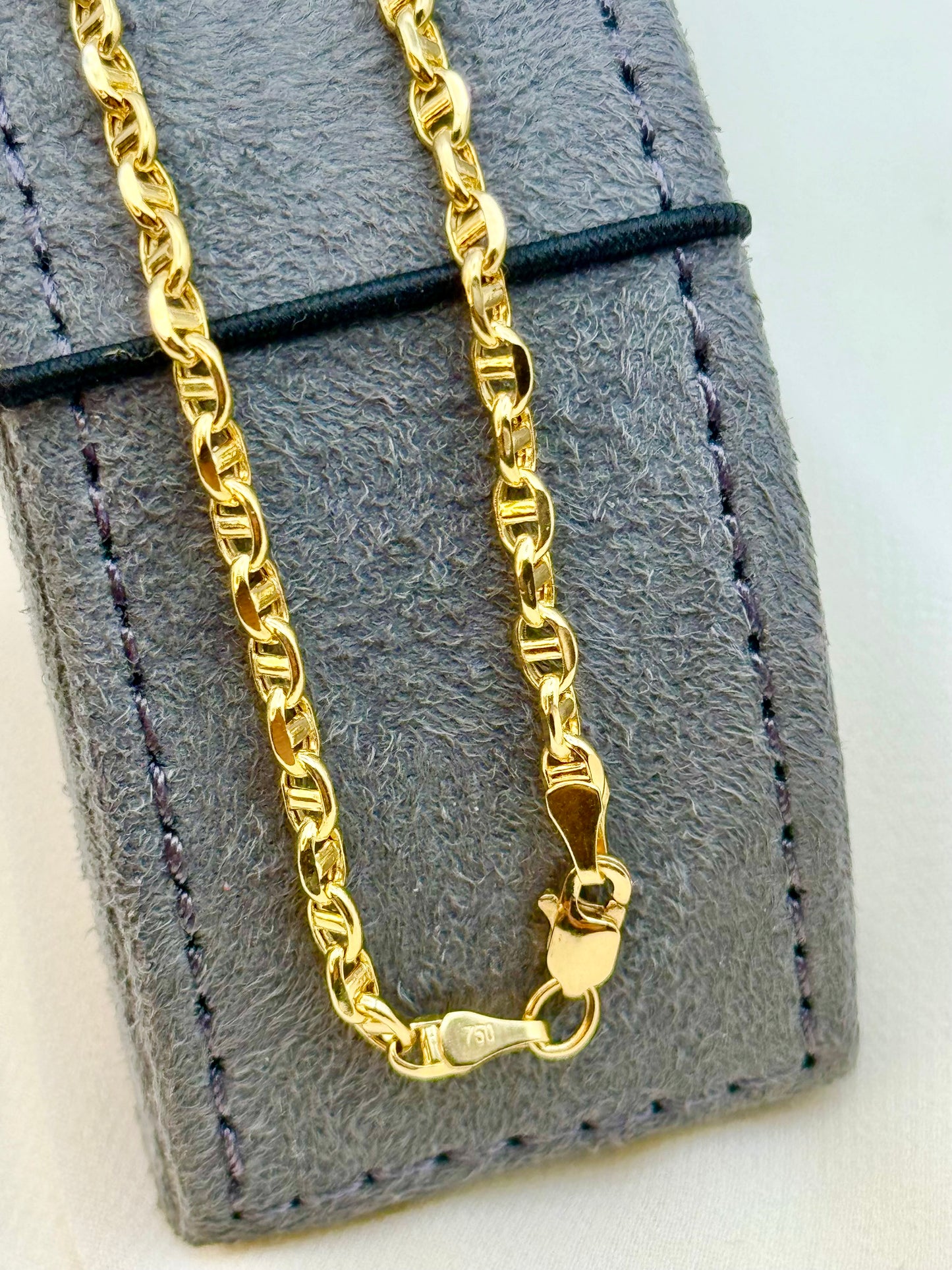 18K Gold Anchor Chain Necklace (4mm)