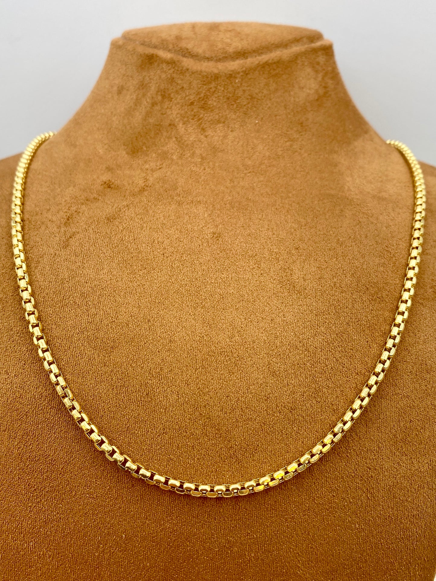18K Gold Box Chain Necklace 3.5mm – 20",22" & 24" Lengths, Real Gold Box Link Chain, Perfect for Birthdays & Anniversaries.