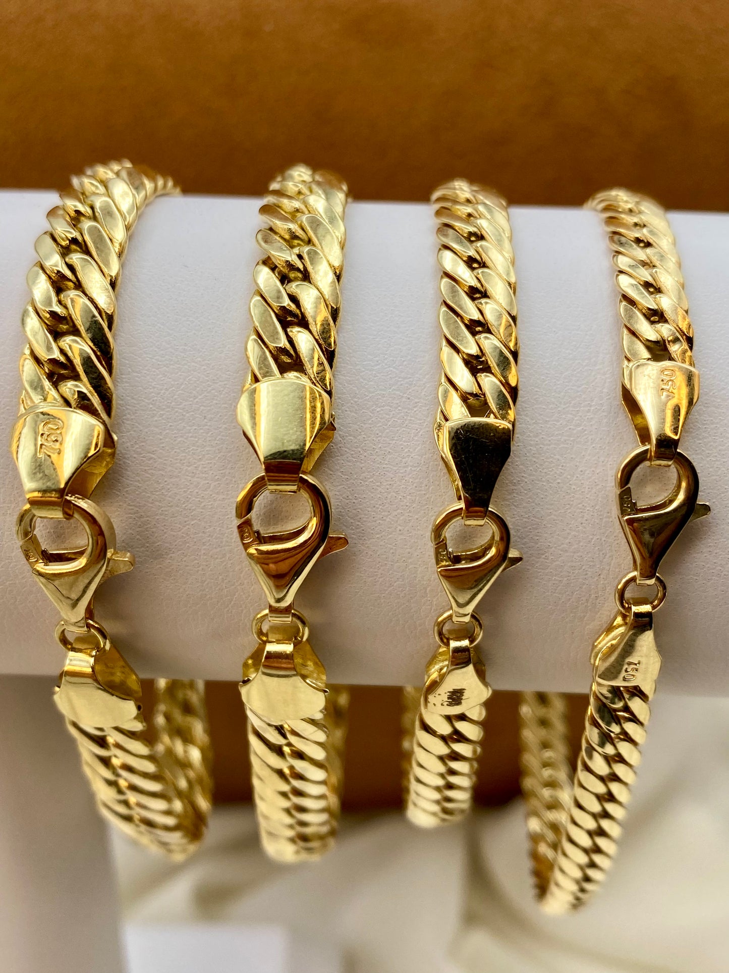 18K Gold Flat Curb Bracelet, 7MM, Cuban Chain Bracelet-18K Curb Link Bracelet for Men & Women- Real 18k Gold- 7.5"Length - Birthday Gift.