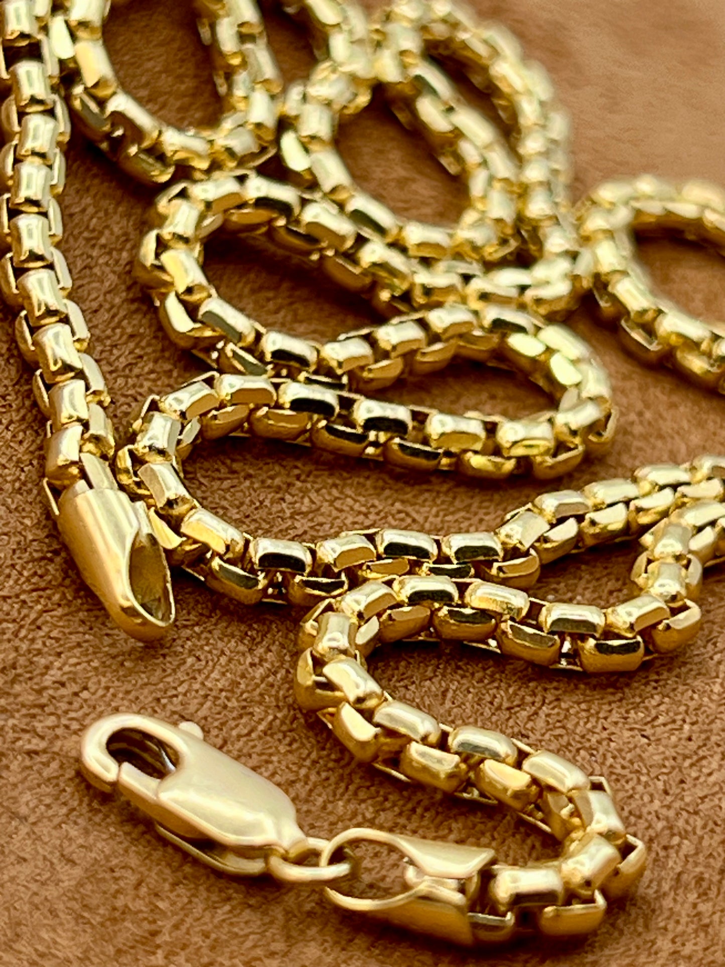 18K Gold Box Chain Necklace 3.5mm – 20",22" & 24" Lengths, Real Gold Box Link Chain, Perfect for Birthdays & Anniversaries.