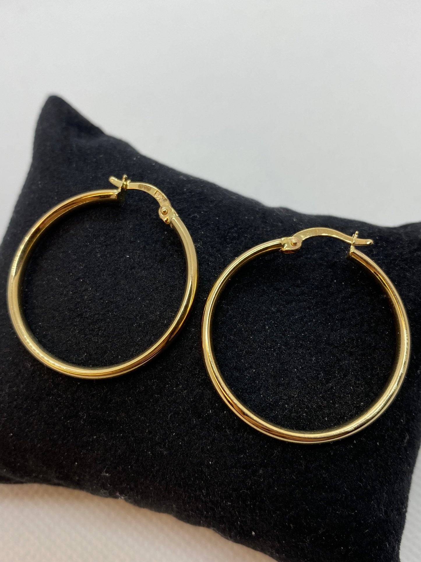 14k Solid Gold Hoop Earring