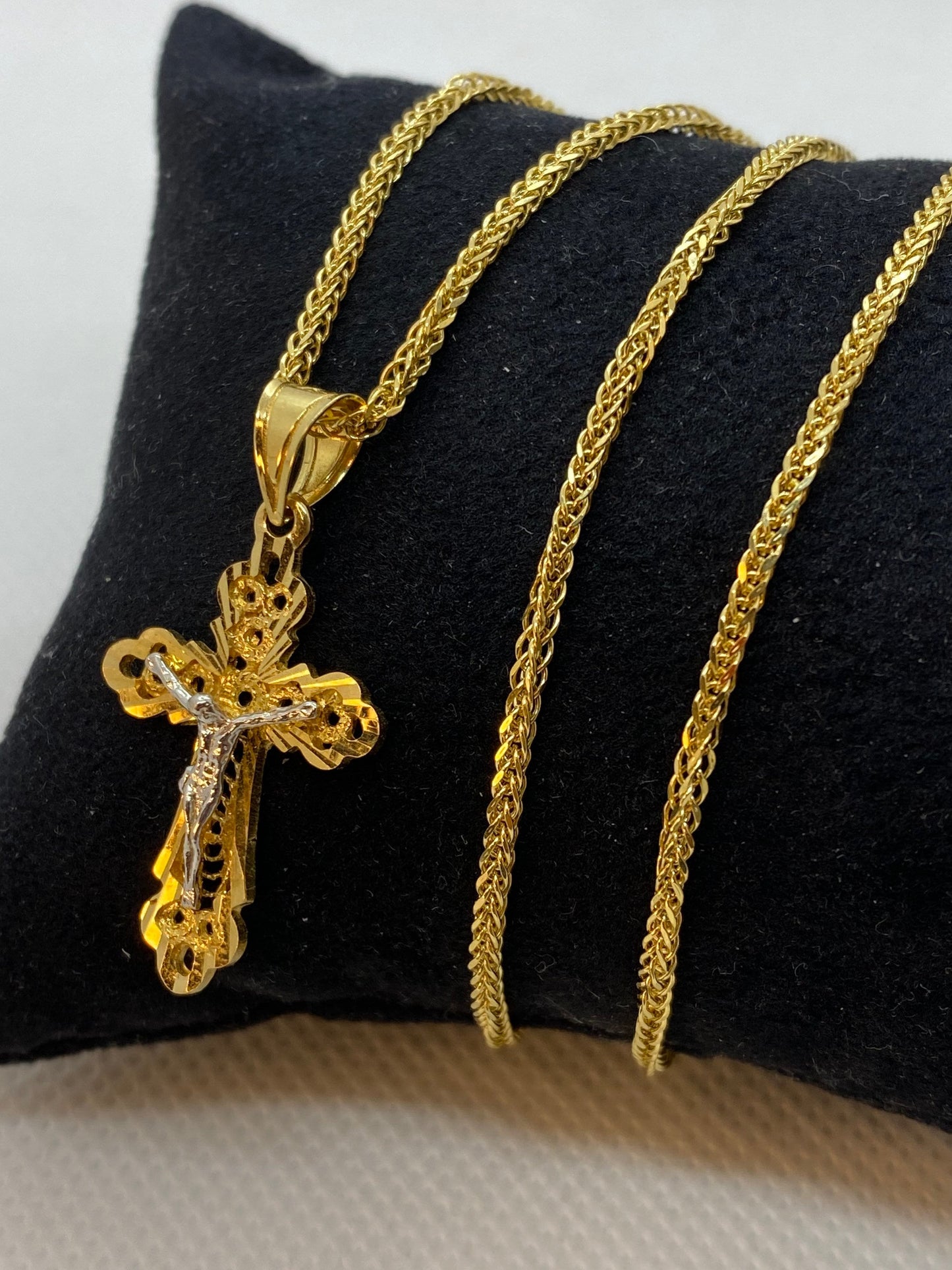 18k solid Gold cross necklace ,2mm ,and different sizes available