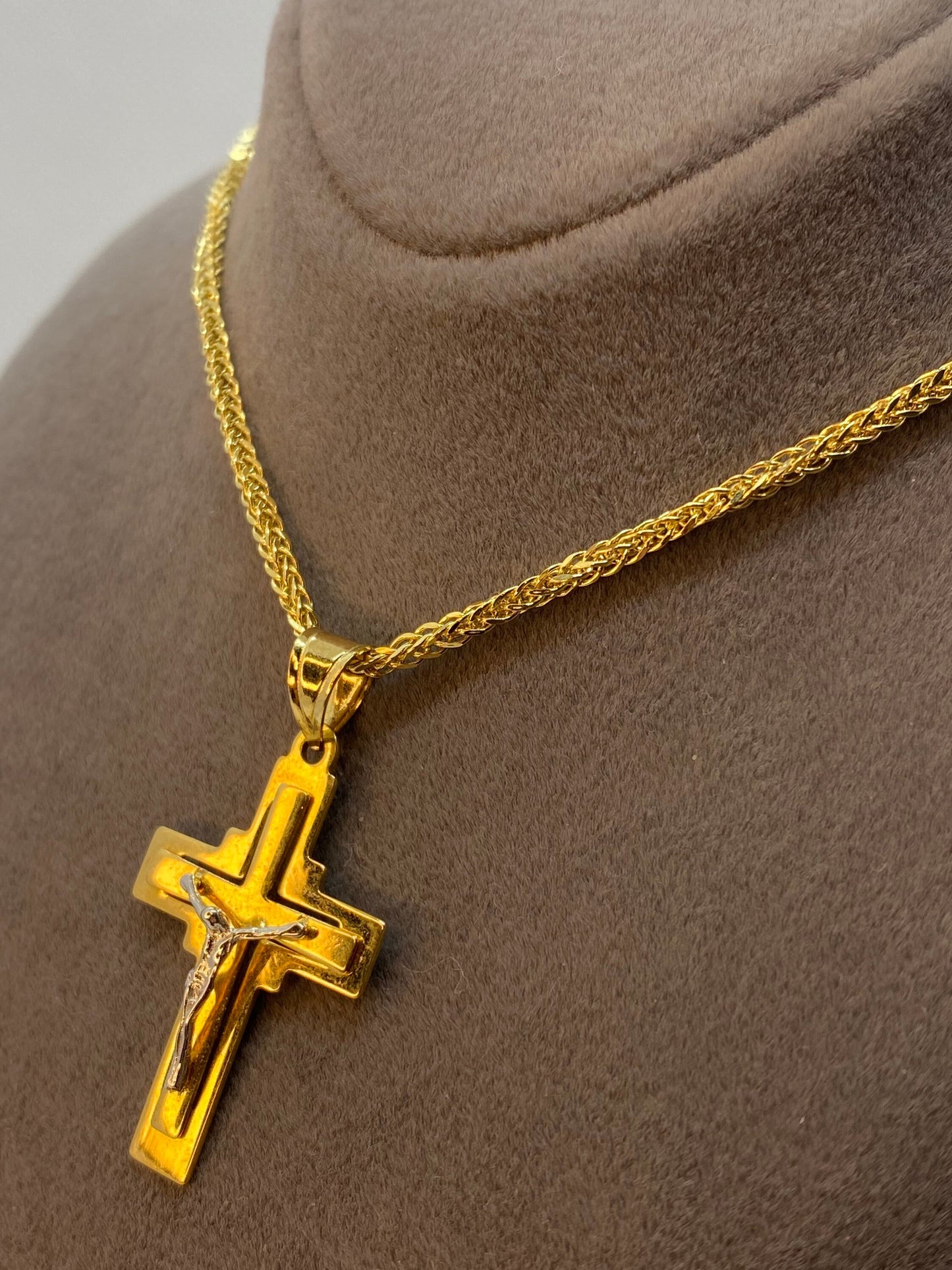 18k Solid Gold Franco  Cross Necklace, Diamond cut and shiny, different size sizes available