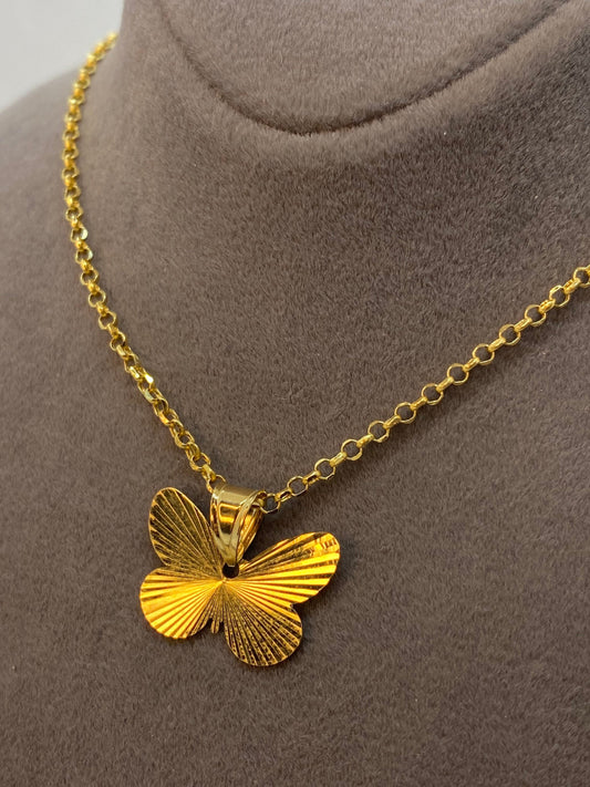 18k solid Gold butterfly necklace 20 inches