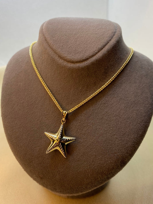 14k gold starfish Diamond cut Necklace 19.5 inches ,1.5 mm , Starfish pendant , Gift for her