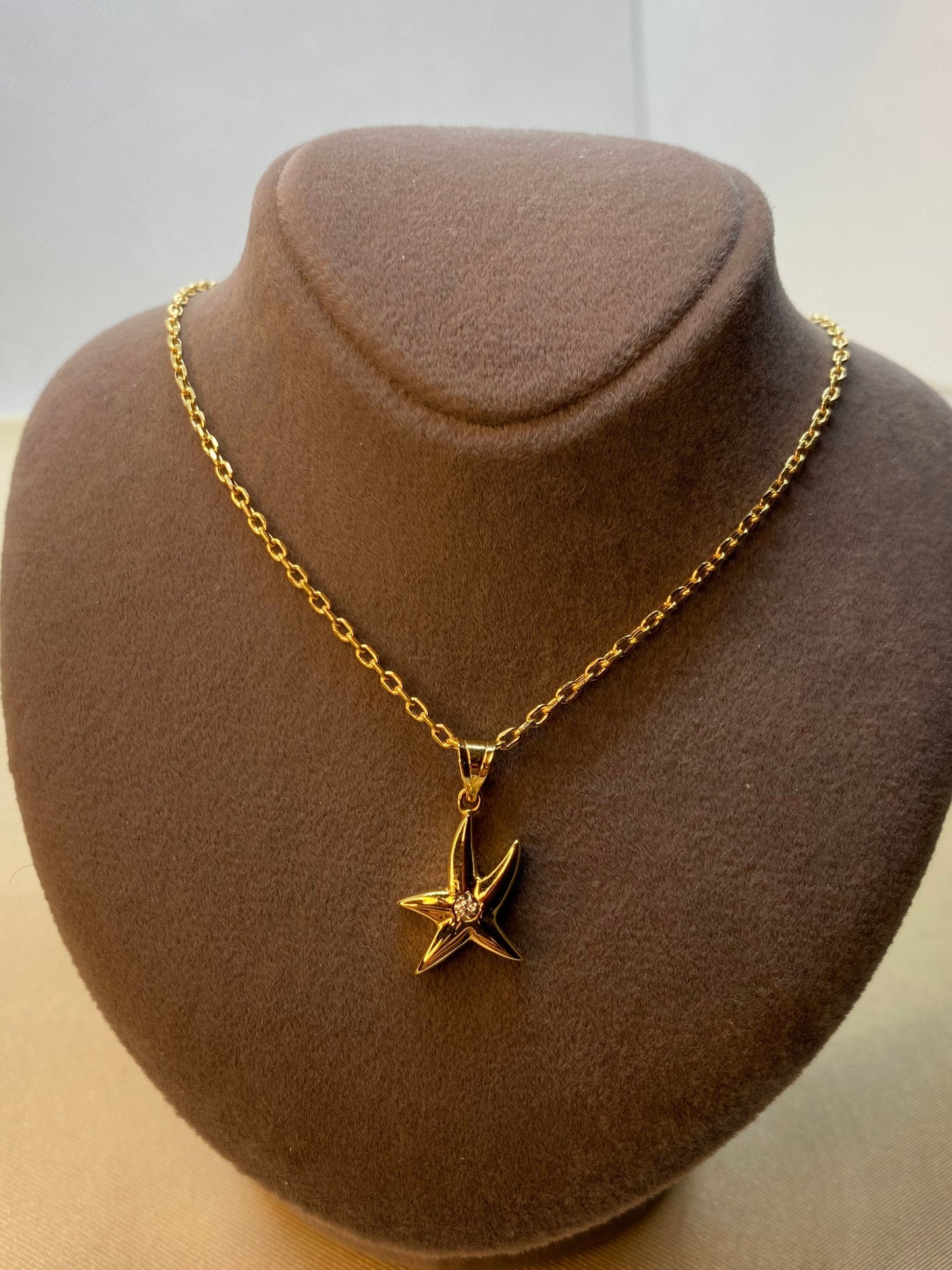 18k solid gold starfish  Necklace 19.5 inches 1.5 mm , Starfish pendant , Gift