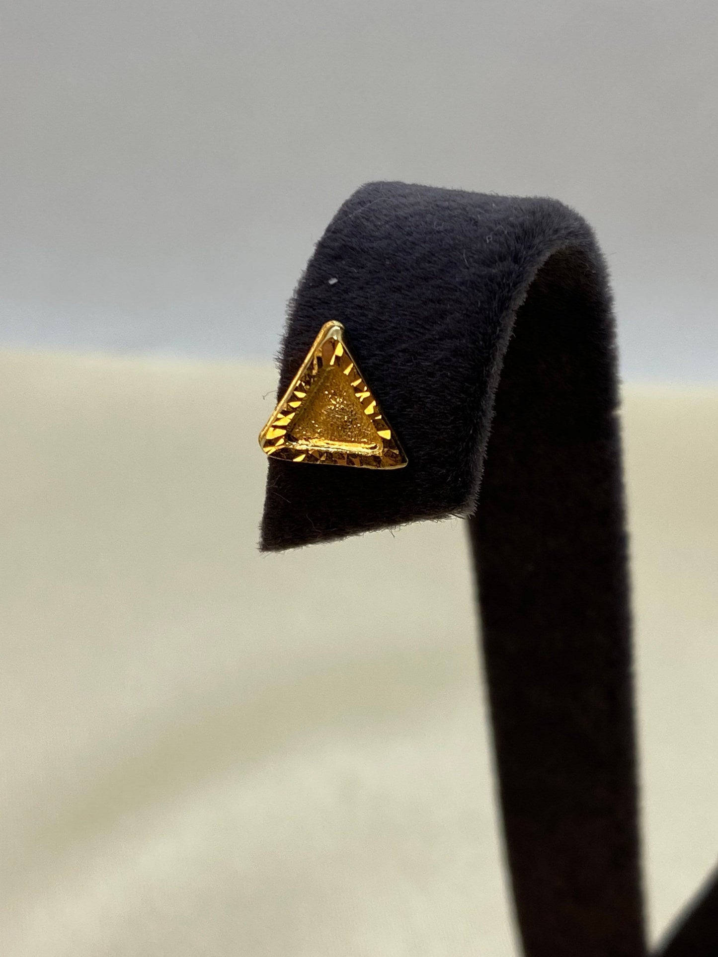 18k solid gold triangle stud earring Diamond cut  , flower stud earring ,18k solid gold earring ,Gift earring