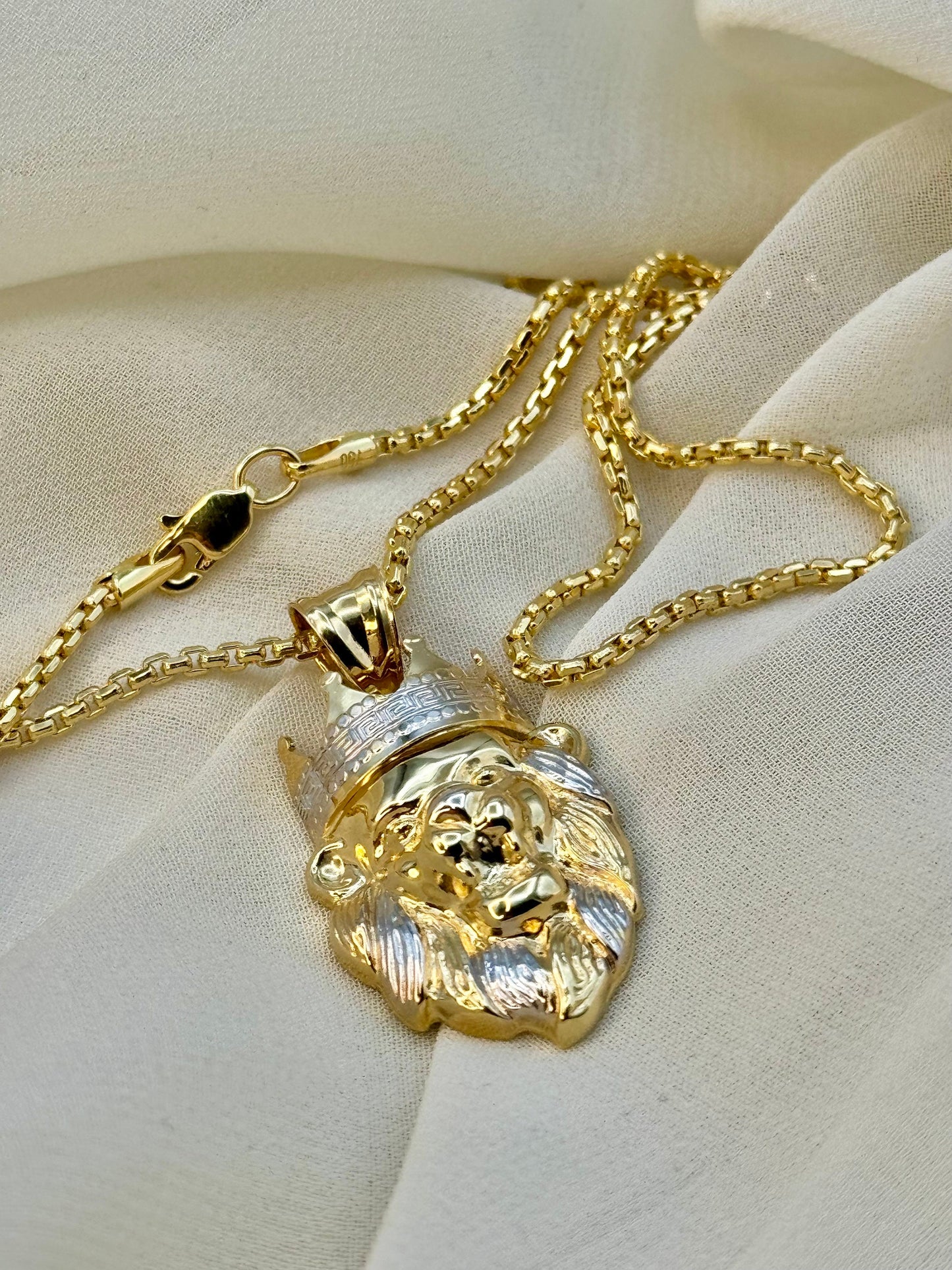 18k Gold Lion Necklace  with Crown , 18k Gold Box chain , Symbol of leadership and Power , Birthday Gift, Christmas Gift, Anniversary Gift.