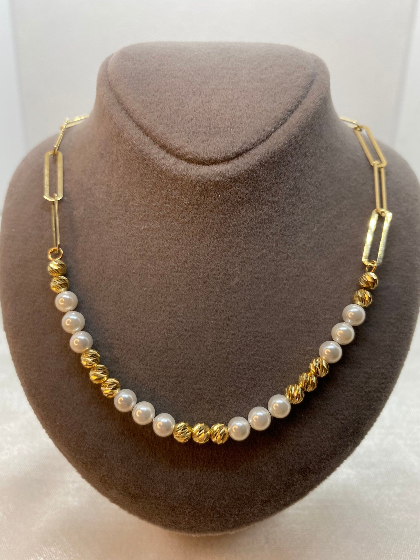 18k Gold paperclip necklace with pearl and Diamond cut GOLD orb design , cultured pearls ,paperclip chain necklace, oval link necklace.