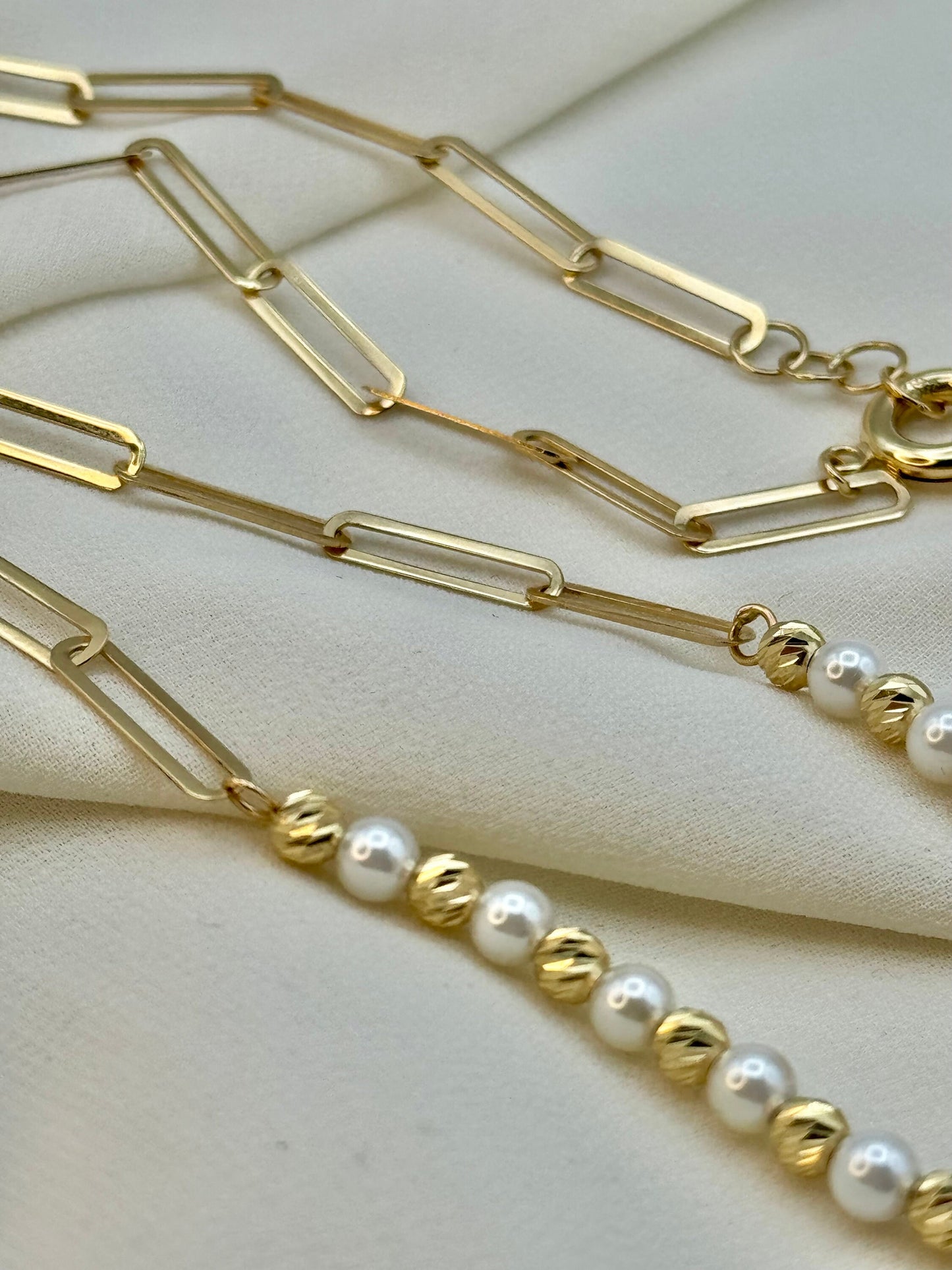 18k Gold paperclip necklace with pearl and Diamond cut GOLD orb design , cultured pearls ,paperclip chain necklace, oval link necklace.