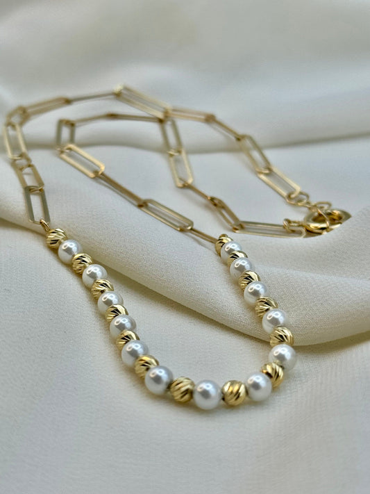 18k Gold paperclip necklace with pearl and Diamond cut GOLD orb design , cultured pearls ,paperclip chain necklace, oval link necklace.