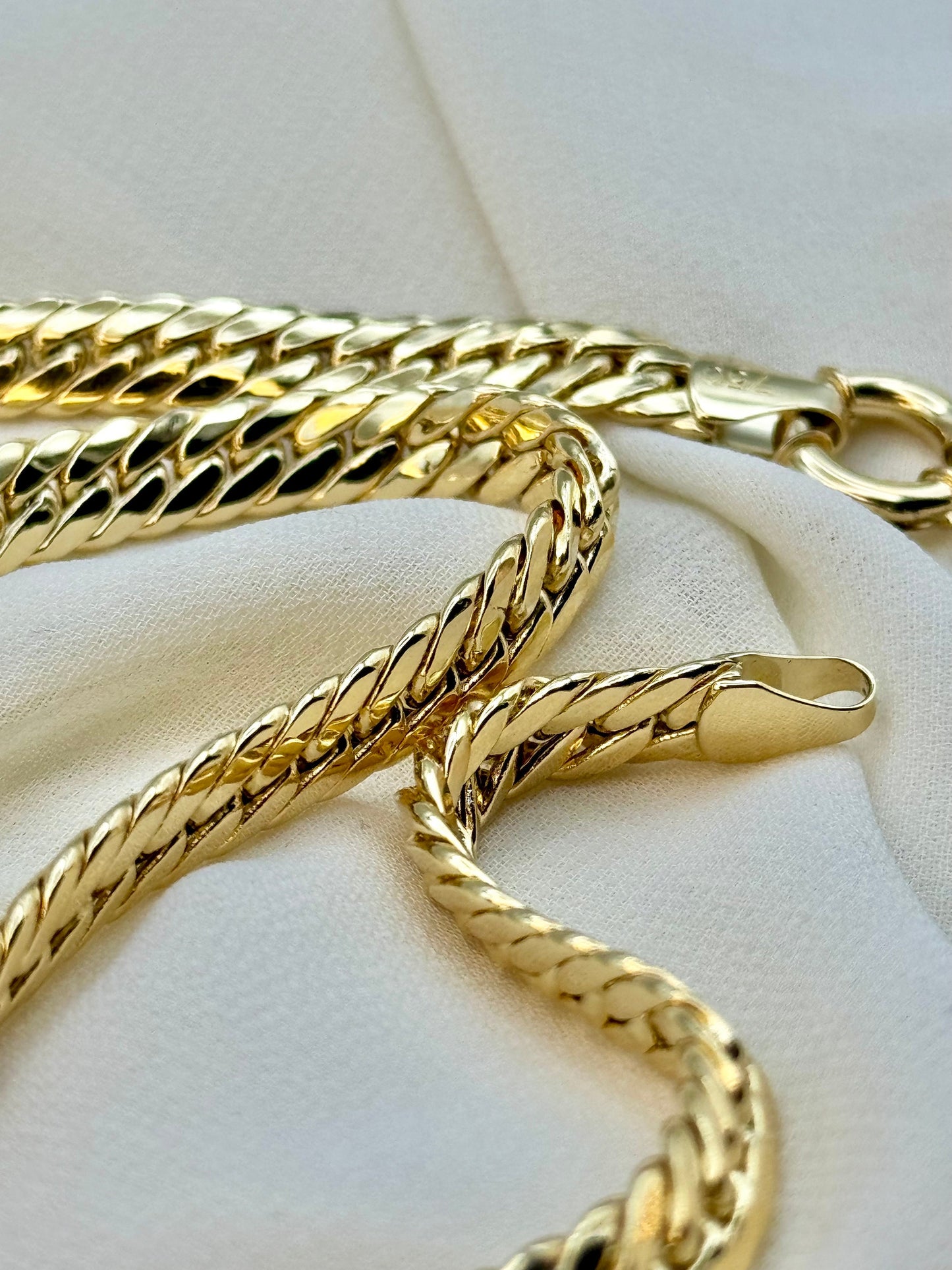 18k GOLD Curb Chain , Cuban Choker Chain Necklace 18",5.5  MM, Real Gold, Real  Gold Chain, 18k Gold Chain, Gift ,anniversary Gift.