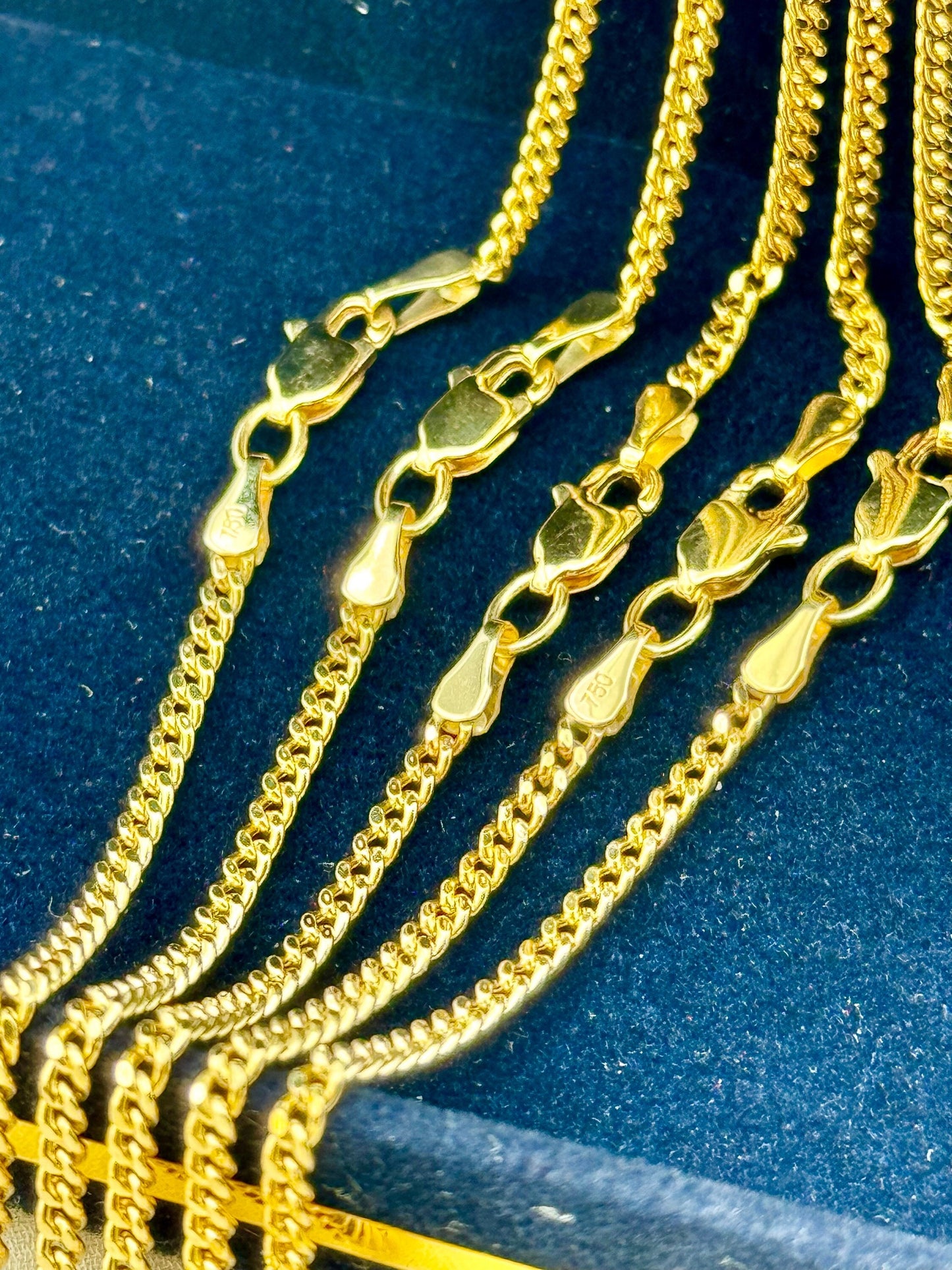 18k GOLD Curb  Link Chain Necklace ,2MM ,1.5MM ,Real Gold Chain, Ladies Gold Chain, 18k Gold Curb Chain, For Him ,For Her, Birthday Gift.