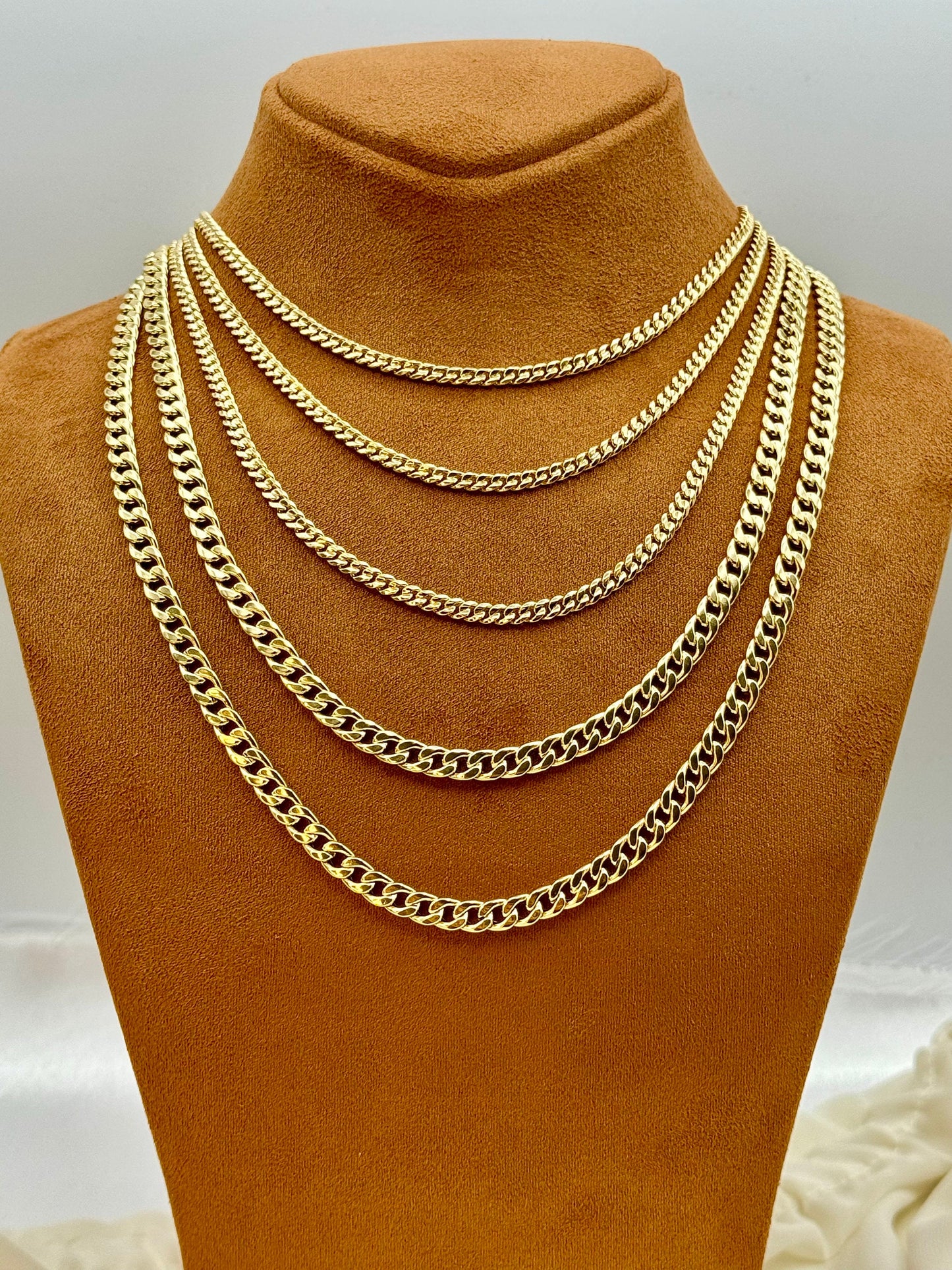 18k GOLD Curb Link Chain Necklace, Real Gold Curb Chain, Ladies Gold Chain, 18k Gold Chain, For Him ,For Her, 18k Cuban Curb link.