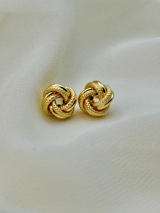 18k Gold Love Knot Stud Earrings with Engraved Details, Handmade Jewelry Gift, love knot ,real 18k gold , For mum , Birthday Gift .