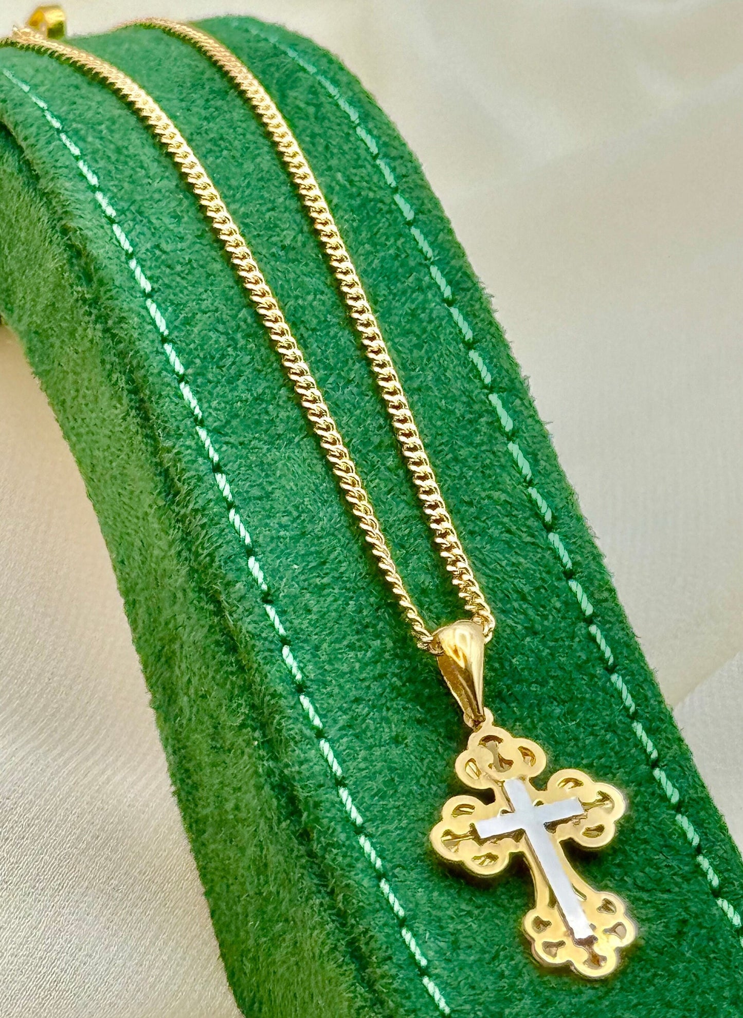 18K Solid Gold Cross Necklace with 2mm Curb Chain – Real Gold Pendant for Him or Her, Religious Jewelry, Birthday & Anniversary Gift
