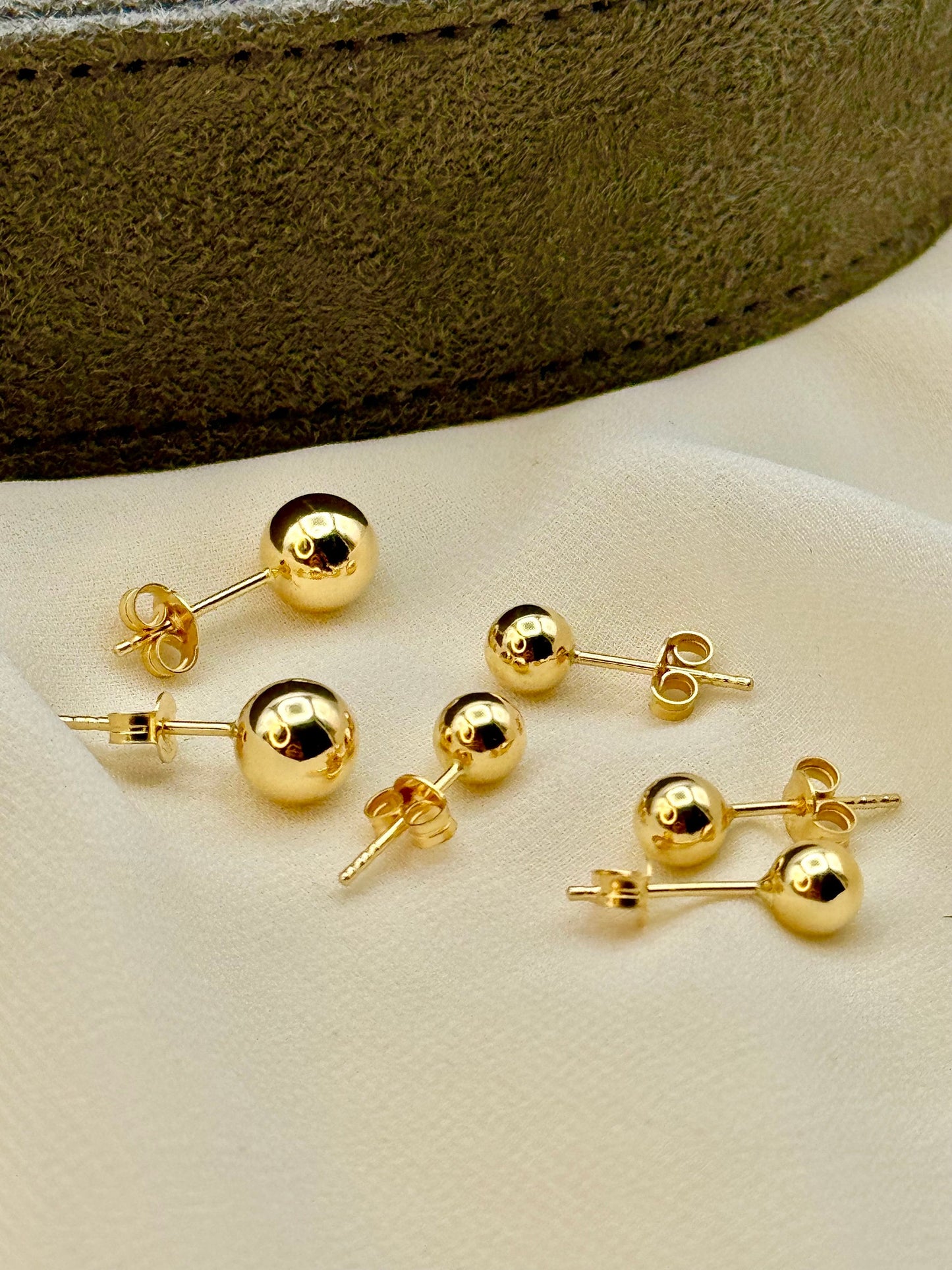 18k Gold Stud Ball Earring , 18k Real Gold stud Earring , For her ,Birthday Gift , For Mom , 18k Real Gold Stud earring ,Everyday Earring.