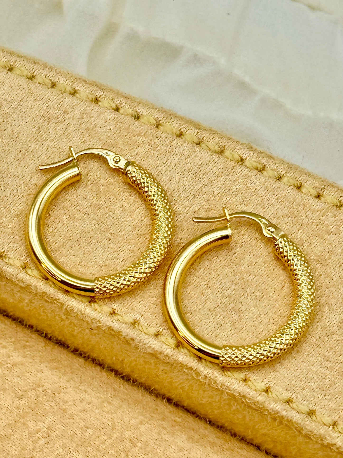 18k Real Gold Hoop Earring, 18k Gold Hoop earring , Hoop Earring Round ,For Her , Birthday Gift , Christmas Gift ,Anniversary Gift, for Her.