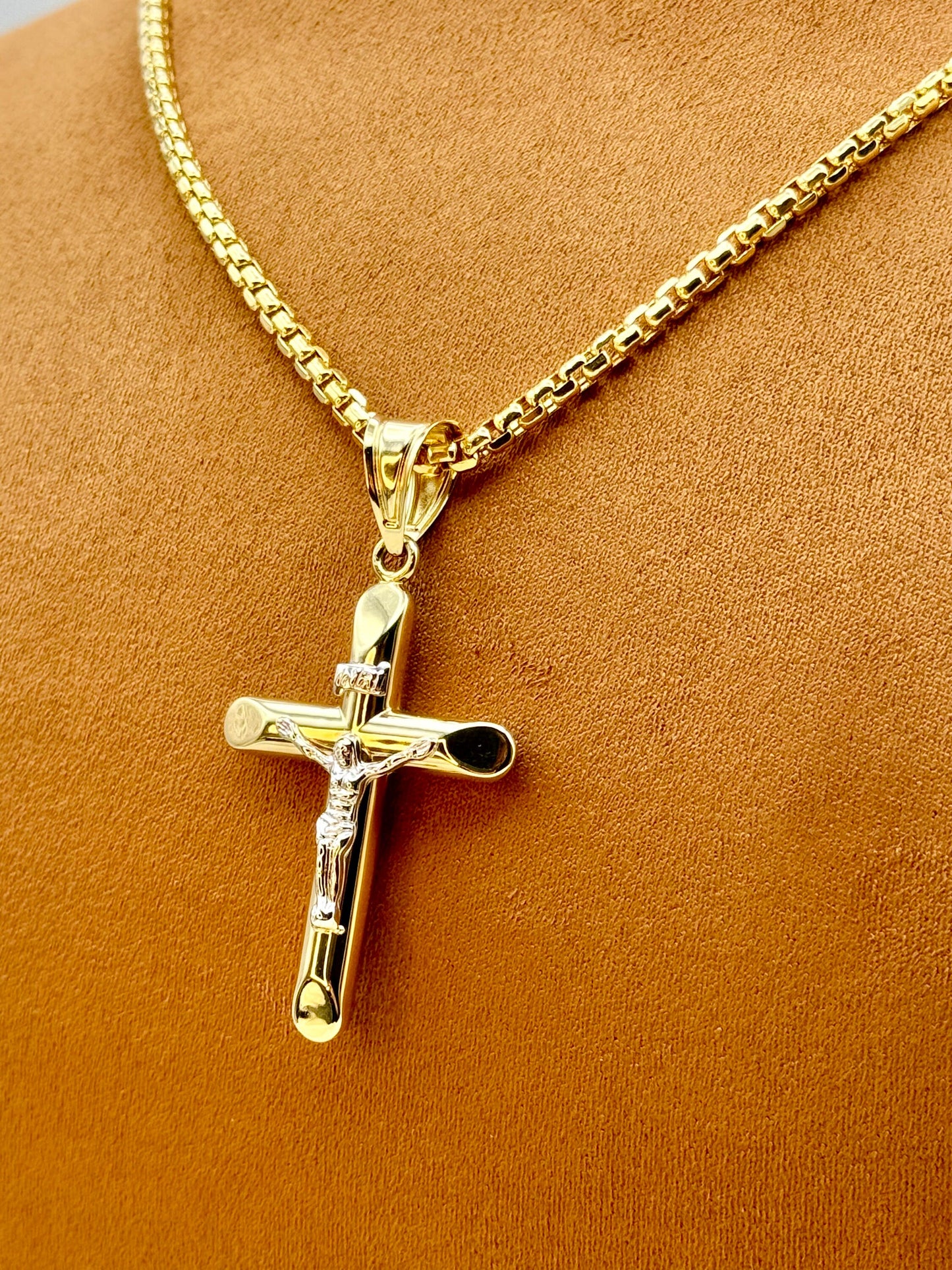 14k Gold Cross Necklace, Crucifix Cross Pendant - INRI Jesus Christ, Box chain 3.5 mm ,24" ,22",Cross Pendant ,Gold Cross Necklace, Gift.