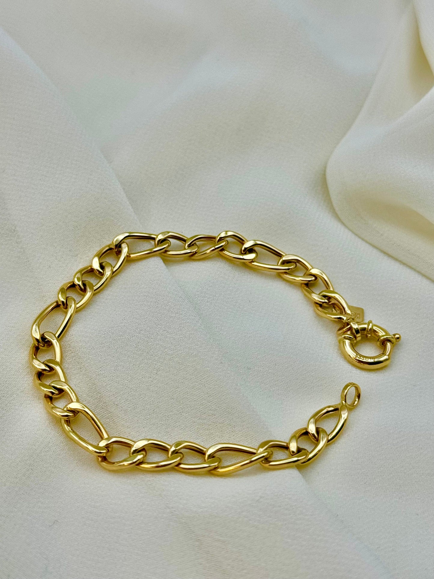 14K Gold Curb Bracelet ,6MM ,Cuban Chain Bracelet-14K Curb Link Bracelet for Men & Women- Gift, Birthday Gift, For Her, For Him.