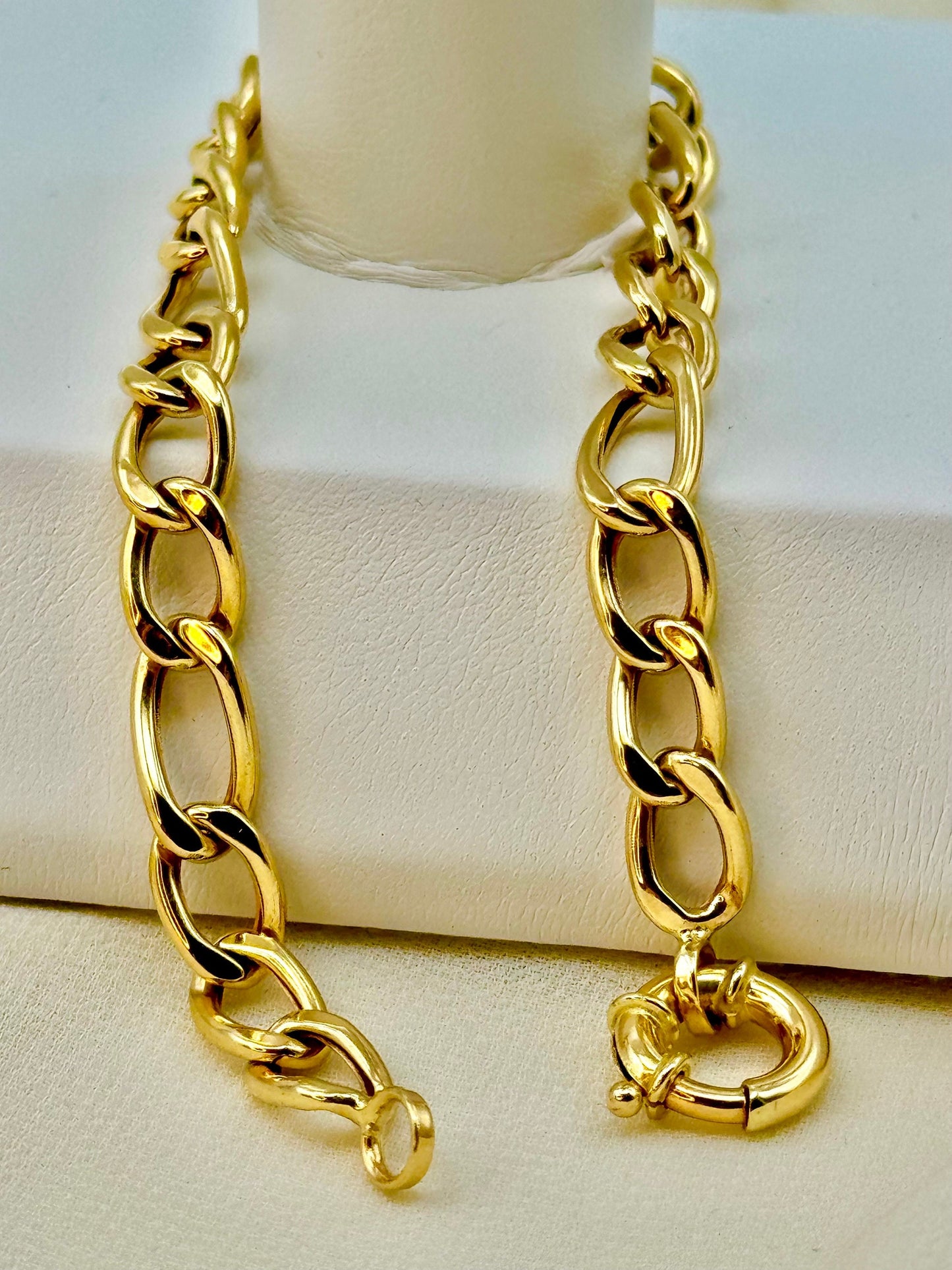 14K Gold Curb Bracelet ,6MM ,Cuban Chain Bracelet-14K Curb Link Bracelet for Men & Women- Gift, Birthday Gift, For Her, For Him.