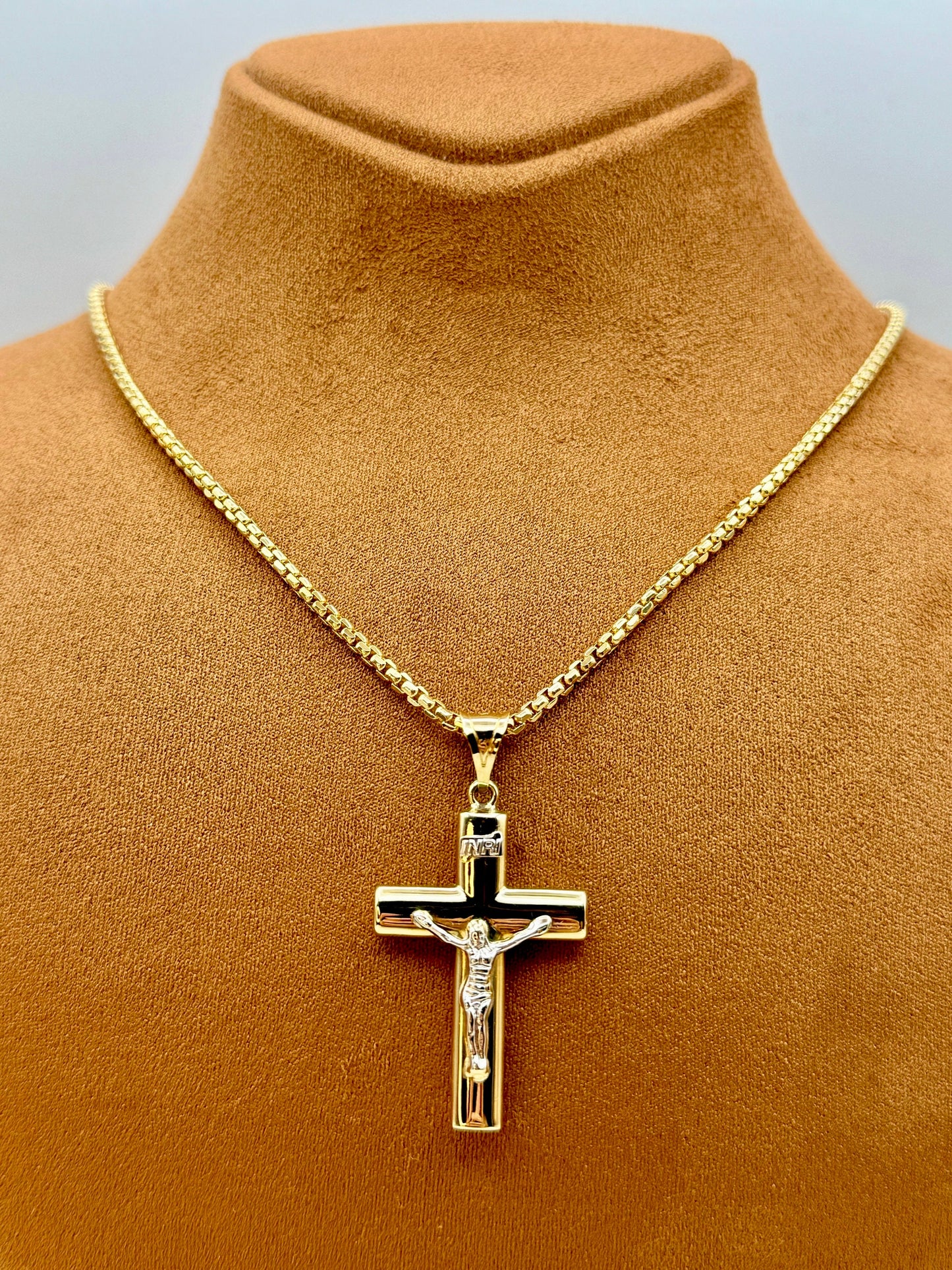 14k Solid Gold Cross Necklace with Box chain 2.5mm, 14k Round Box chain, Cross Necklace, For Him, For Her, Anniversary Gift, Birthday Gift.