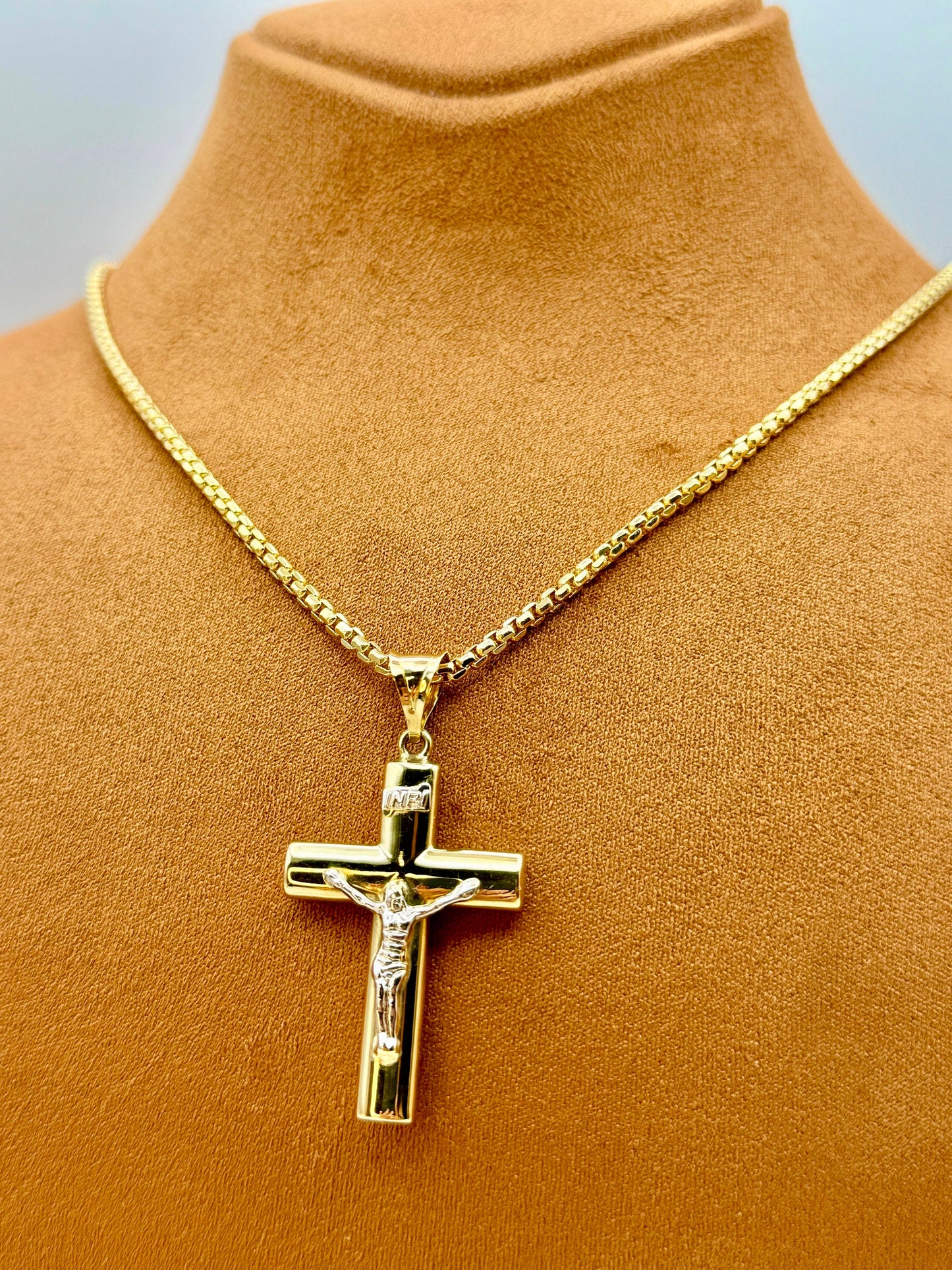 14k Solid Gold Cross Necklace with Box chain 2.5mm, 14k Round Box chain, Cross Necklace, For Him, For Her, Anniversary Gift, Birthday Gift.