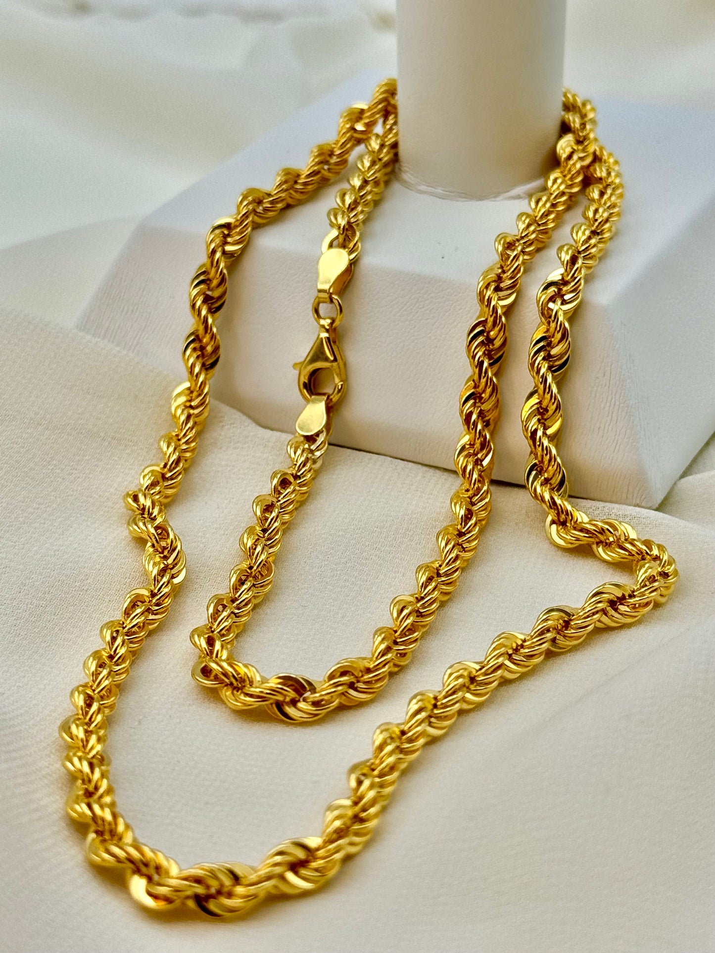 18K Gold Rope Chain, 5MM, 4MM, Diamond cut Necklace, Thick Rope Chain, Real Gold Chain, Gold Rope Necklace, Gold Twisted Chain For Gift .