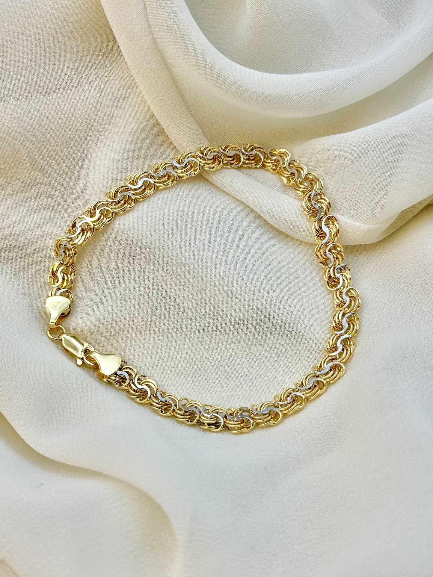 18k Gold Cable Bracelet , 7.5" inches,5.5 MM ,18k Real Gold chain, 18k solid Gold, Cable Gold Chain ,Birthday Gift ,Everyday Bracelet .