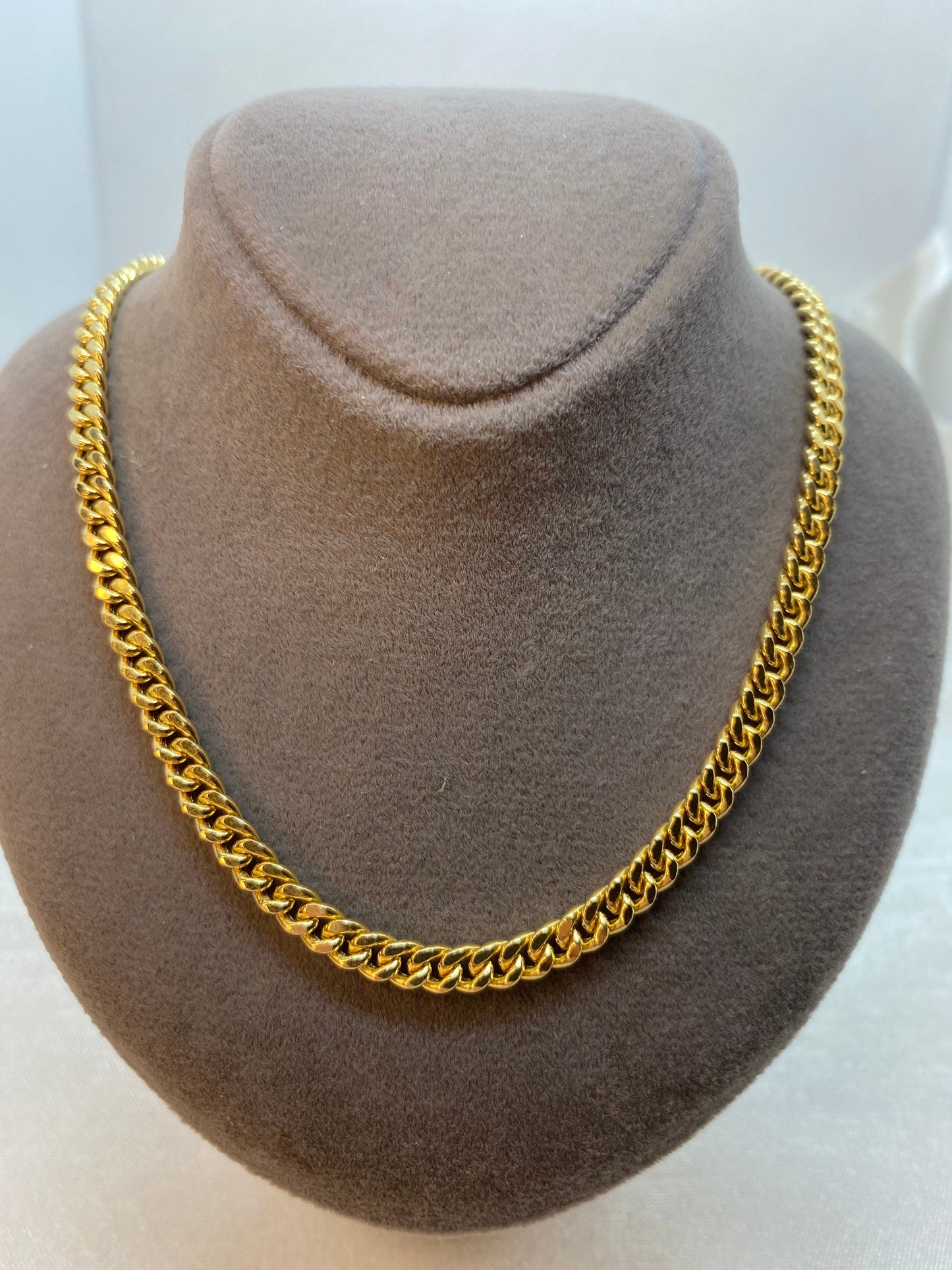 14K Gold Classic Miami Cuban Link Chain Necklace (5mm)