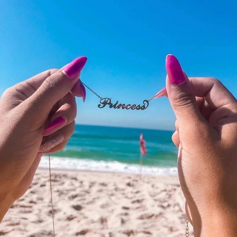 18K & 14K Custom Gold Name Necklace and initials .