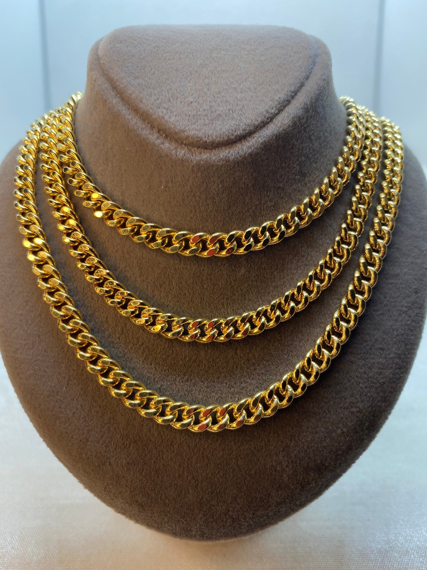 14K Gold Classic Miami Cuban Link Chain Necklace (5mm)