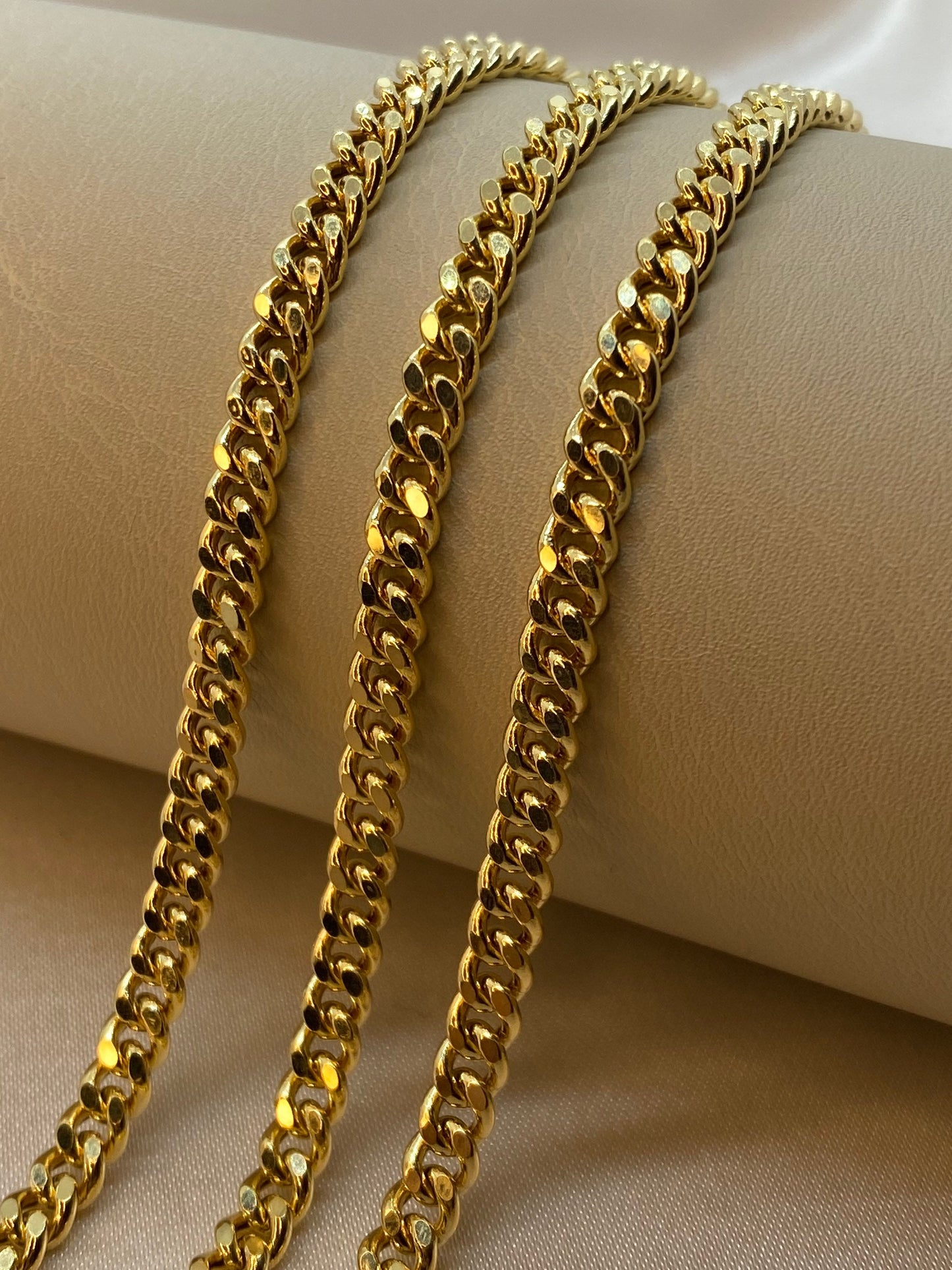 14K Gold Classic Miami Cuban Link Chain Necklace (5mm)